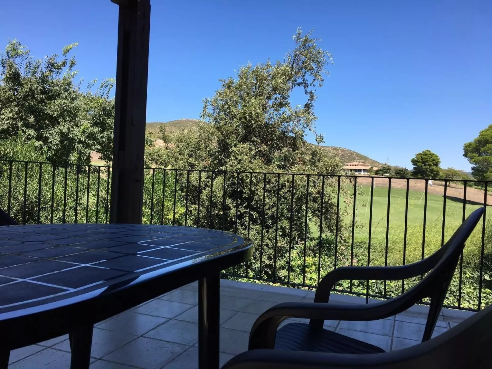 Haus in Bonmont mit Schwimmbad und Port Aventura-Buiten