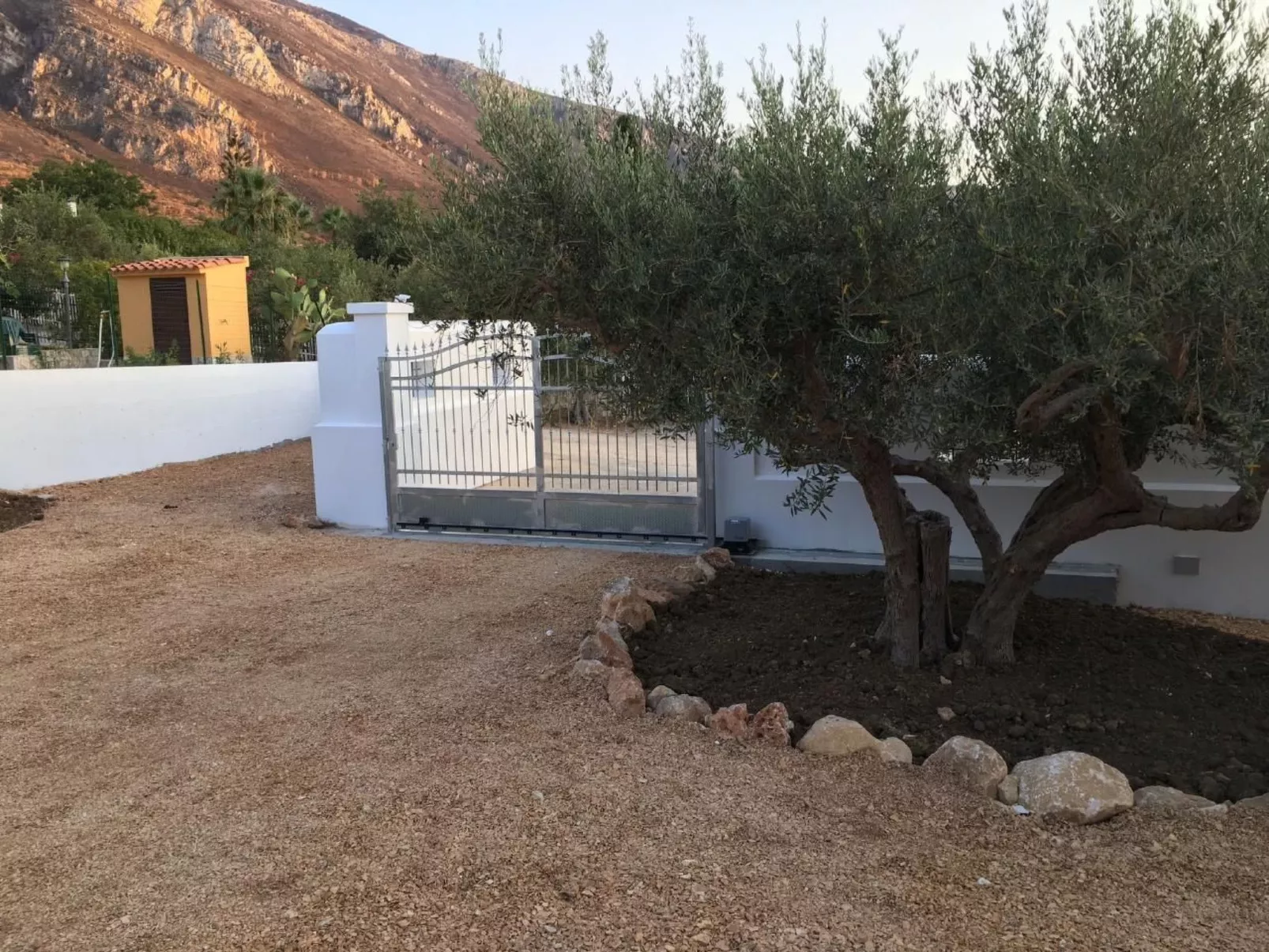 In Castellammare Del Golfo mit Großem Garten und Panoramablick-Image-tags.info