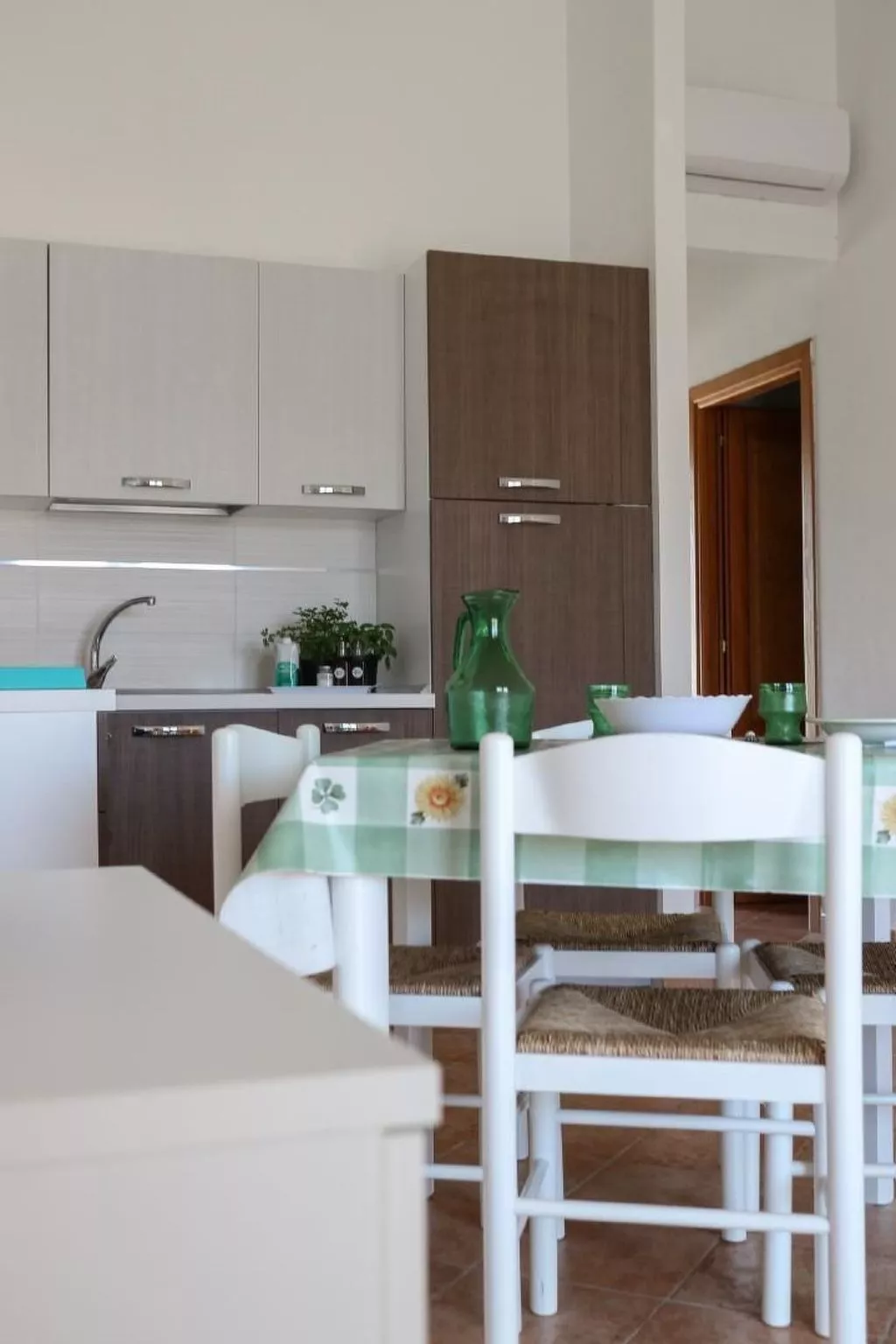 300 Meter vom Meer entfernt-Binnen