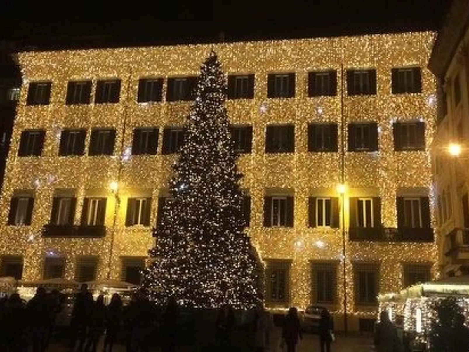 Appartement mit Dachterrasse-Image-tags.info