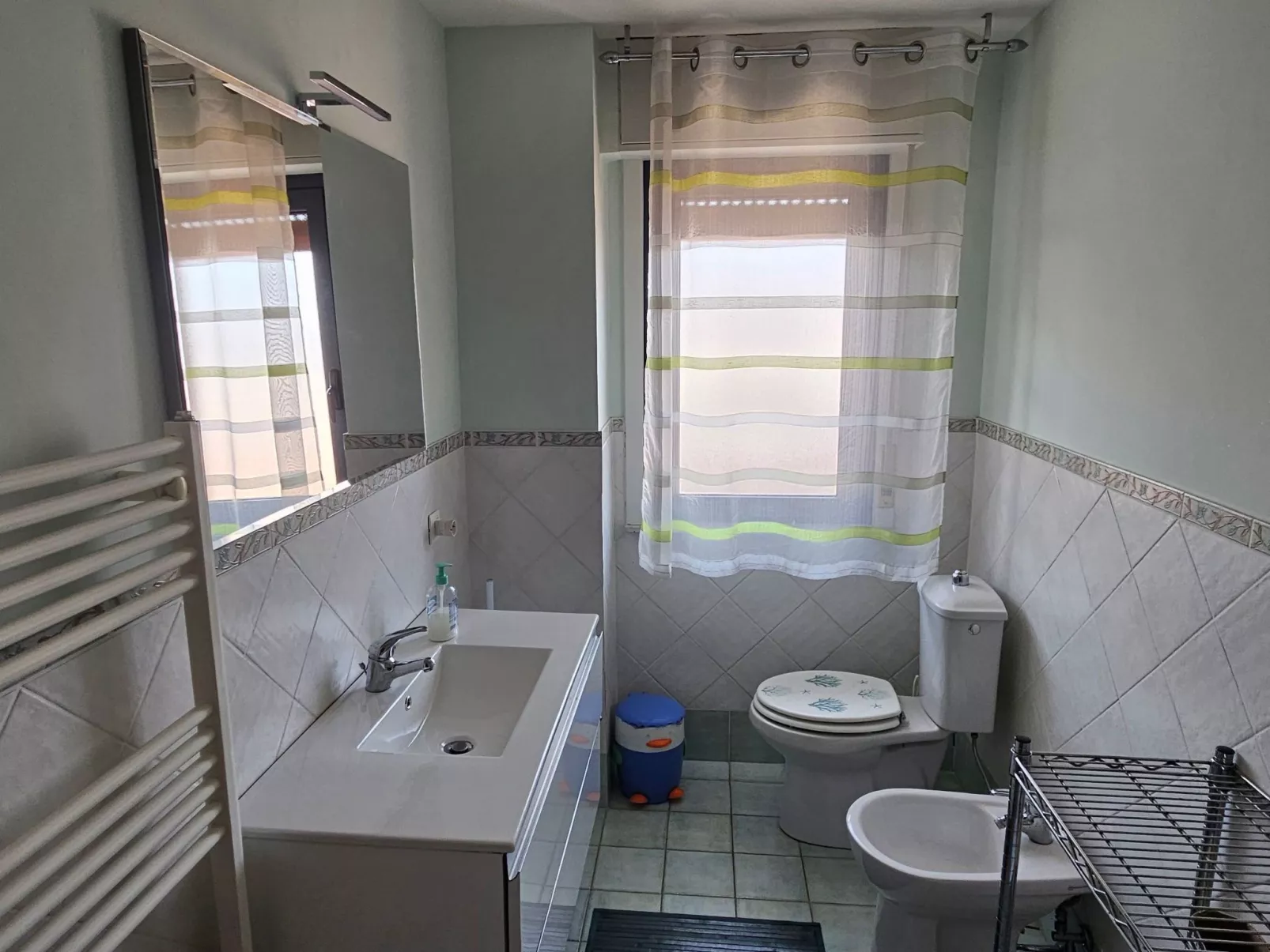 BellaVista-Image-tags.info