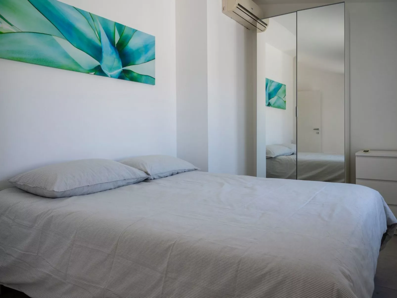 Für 10 Personen an der Küste Siziliens-Image-tags.info