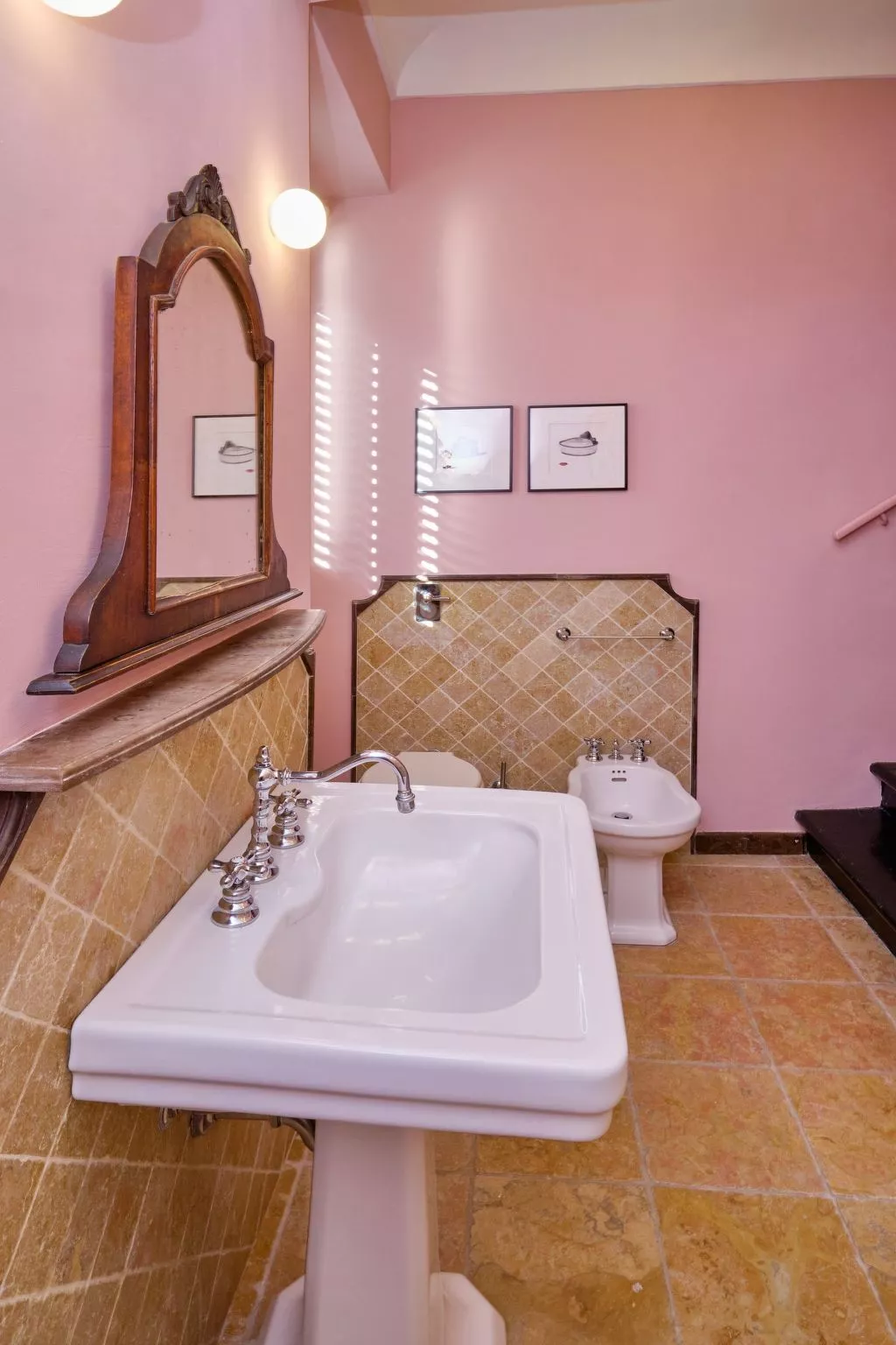 'Sette Cappelli-Binnen