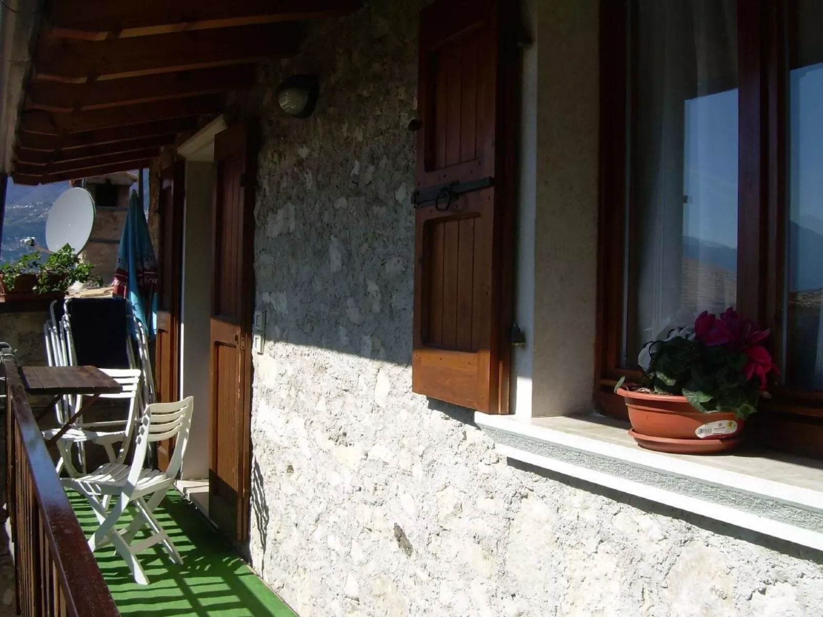 APARTMENT LAURA-Buiten