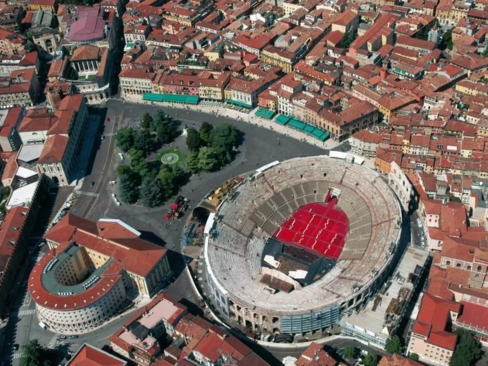 "Il Raggio di Sole" (Der Sonnenstrahl)-Buiten