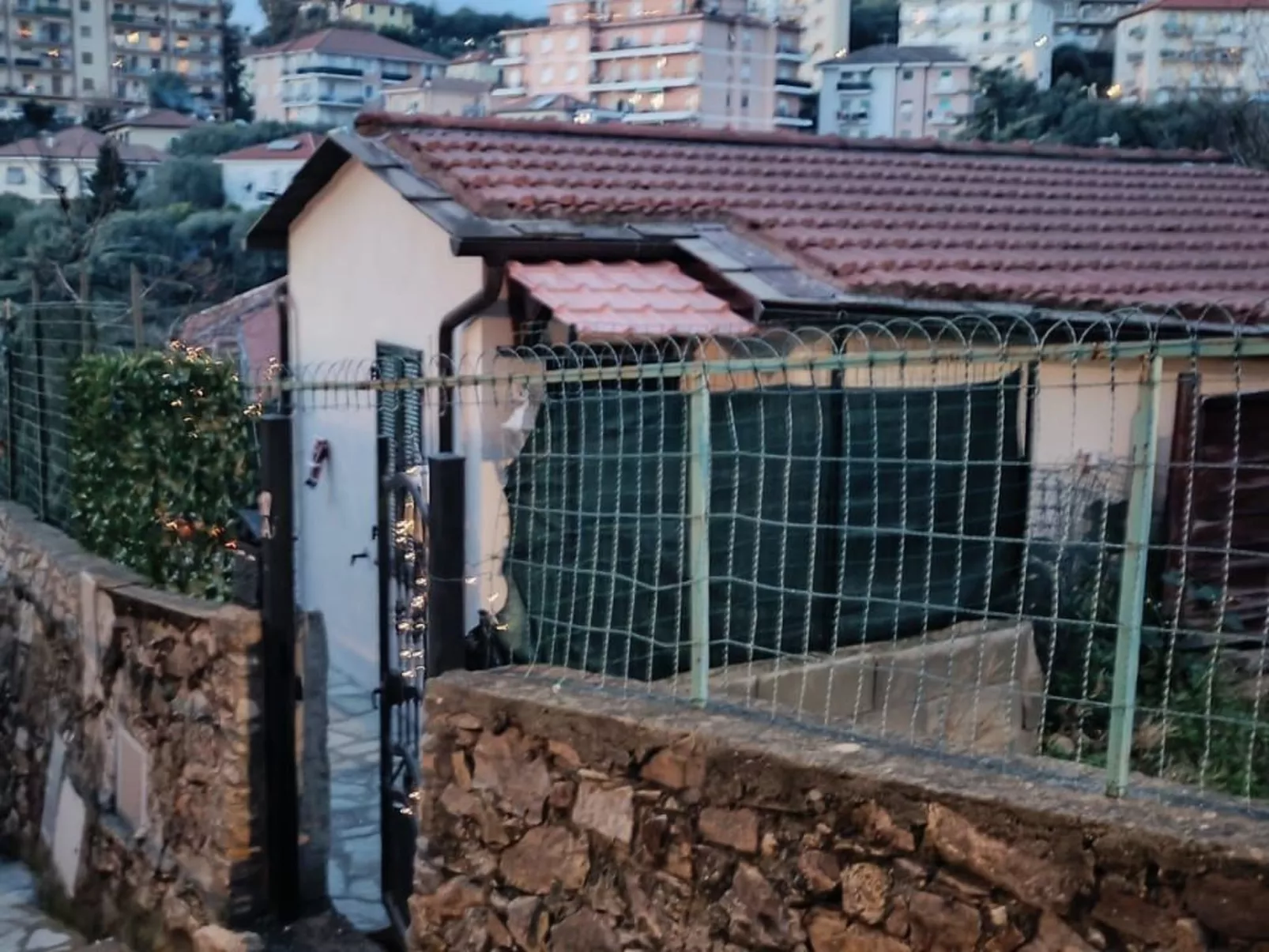 Malerisches freistehendes Haus 800 m vom Meer entfernt-Image-tags.info