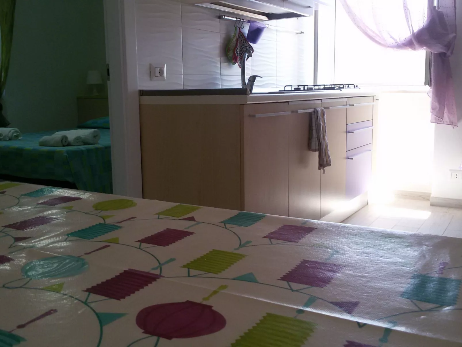 Zwei-Zimmer-Penthouse-Wohnung mit Terrasse mit Meerblick-Image-tags.info