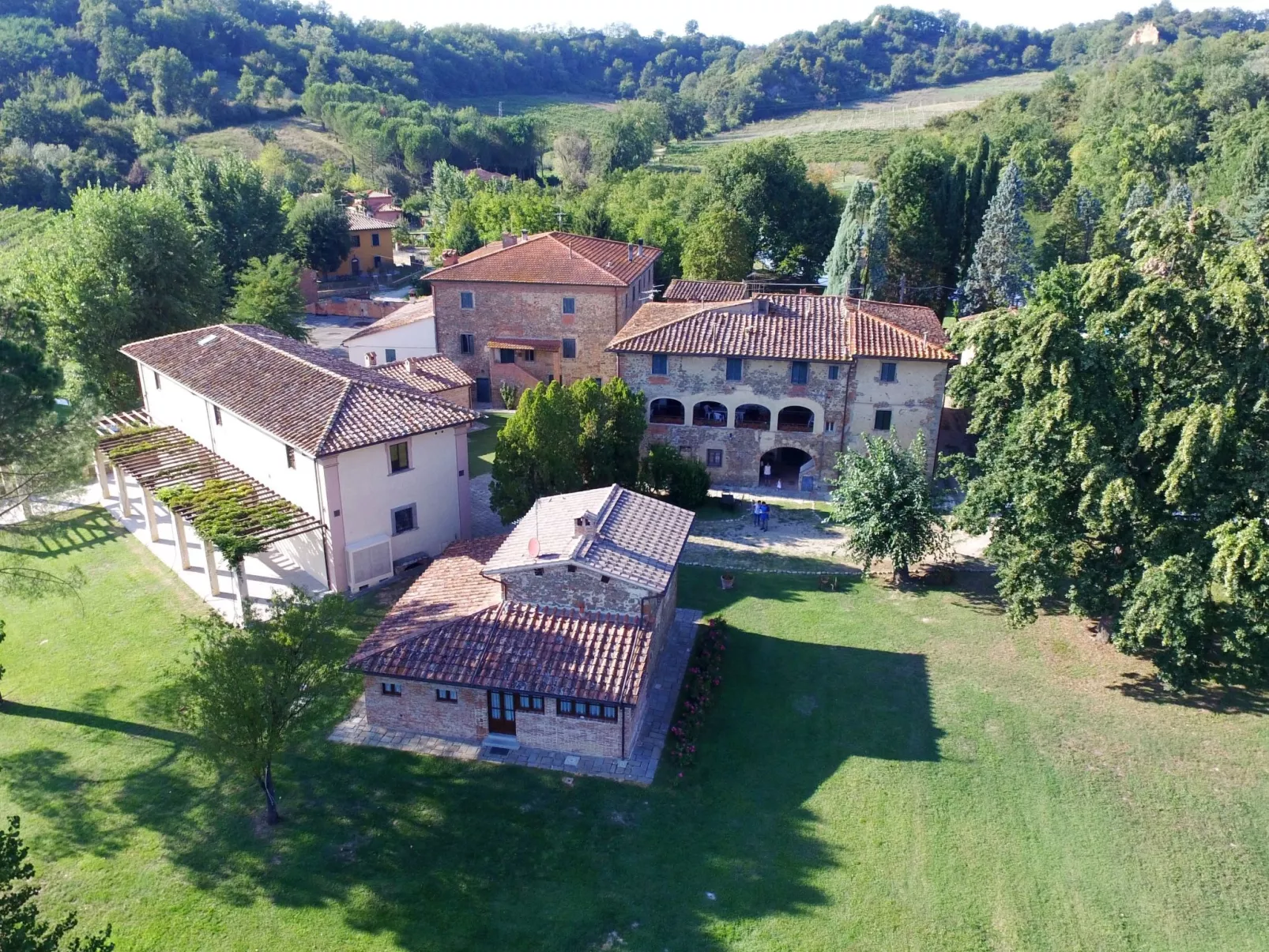 Schönes 1-Zimmer-Apartment-Image-tags.info