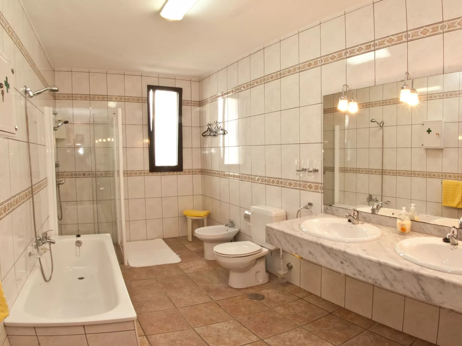 In Costa Teguise mit Privatem Pool - Binnen