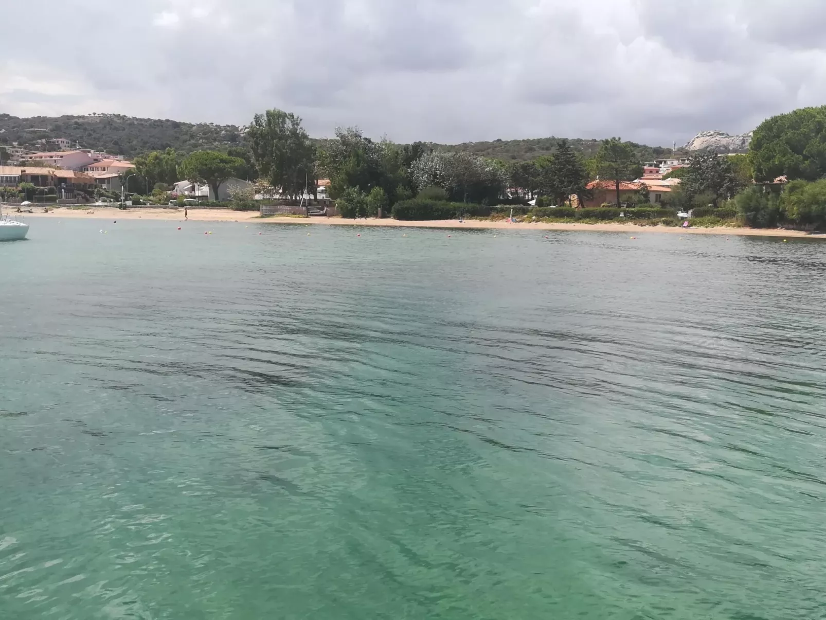 Charmante Wohnung Lungomare Cannigione-Buiten