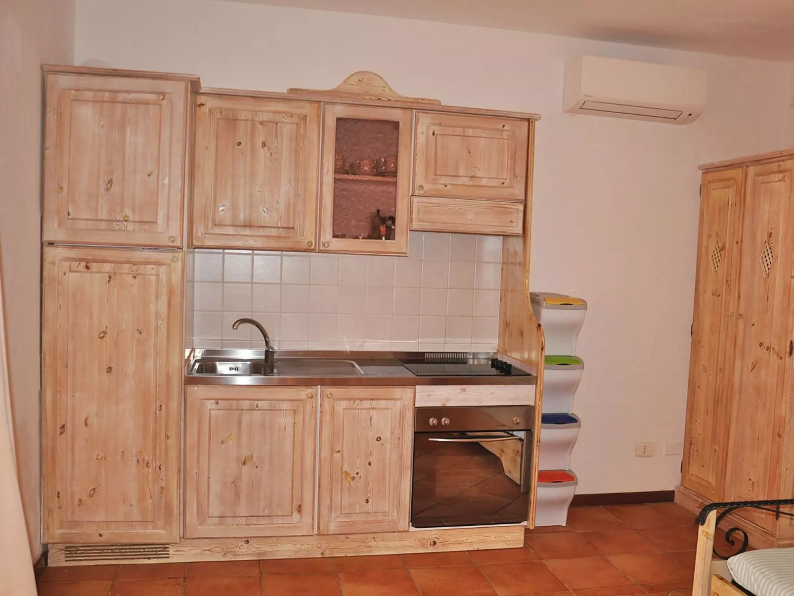 Apt. Eldi 1C, mit gemeinsamem Schwimmbad-Image-tags.info