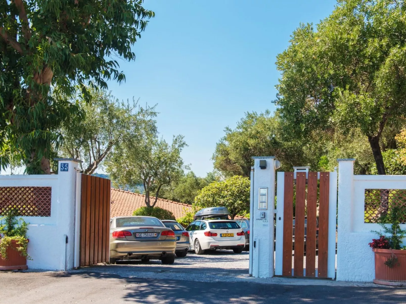 Einzimmerwohnung mit Panoramablick im Erdgeschoss-Image-tags.info