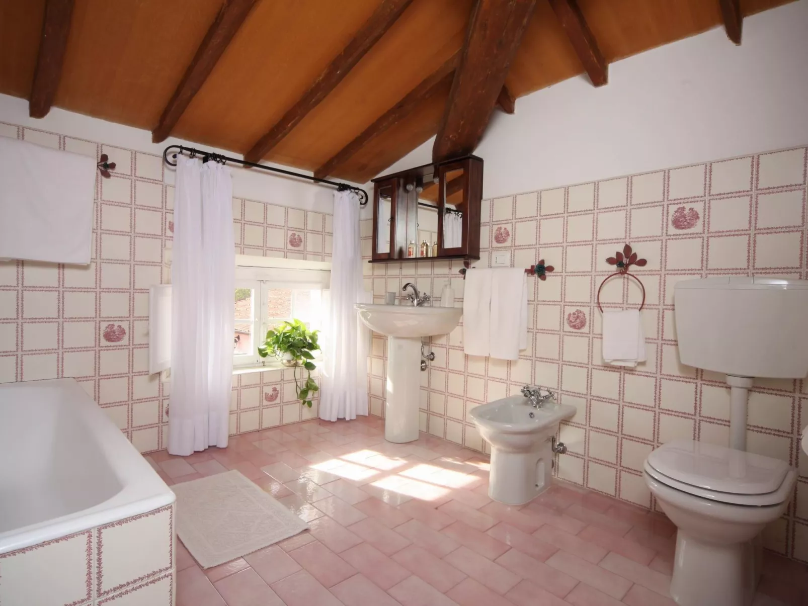 'lorien 14' mit eigenem Pool-Binnen