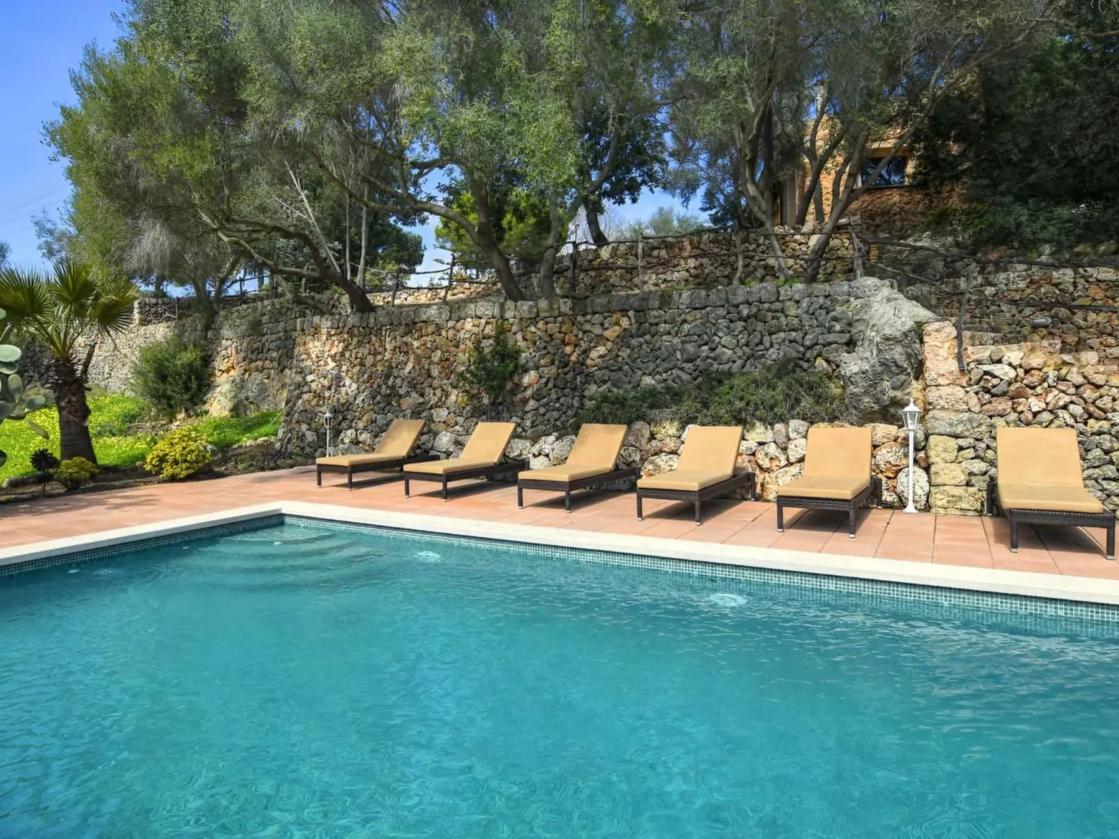 Finca in idyllischer Umgebung Pool & Klima 8 Pers-Image-tags.info