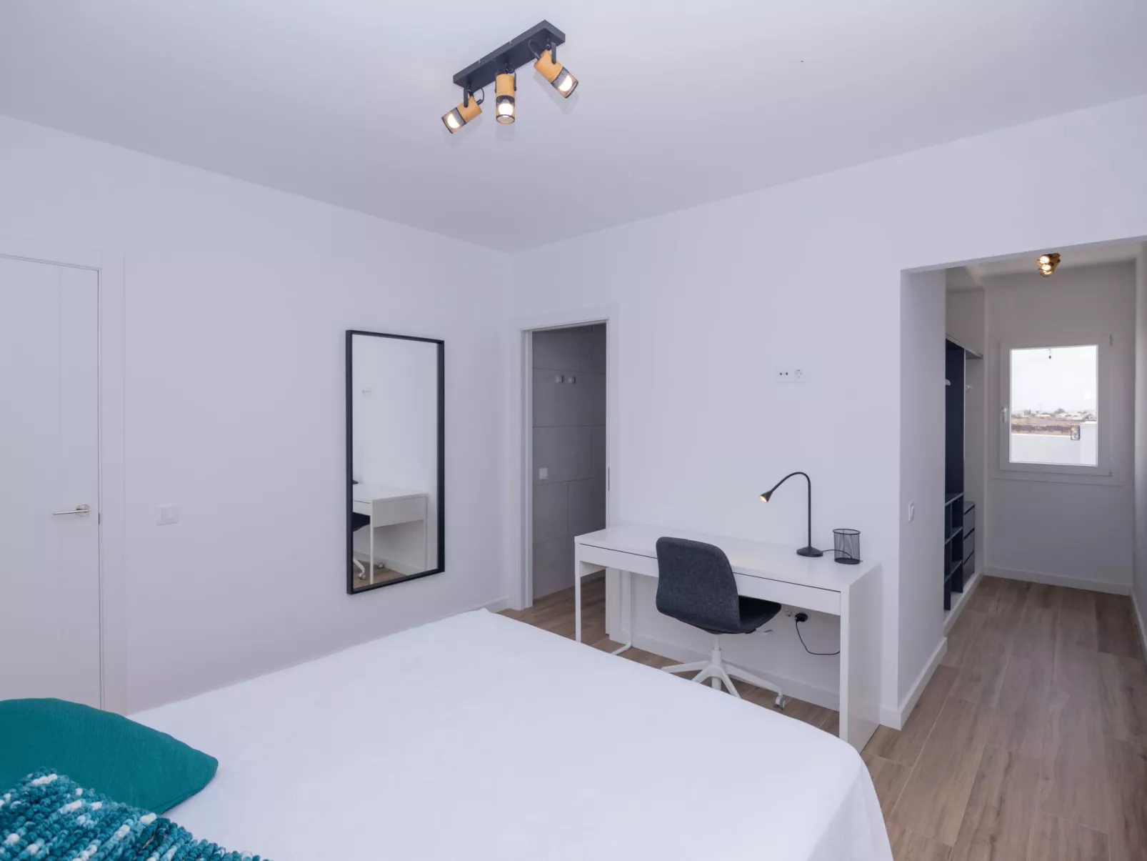 Modernes und helles Ferienhaus direkt am Meer, mit zwei großen Terrassen, Garte-Binnen