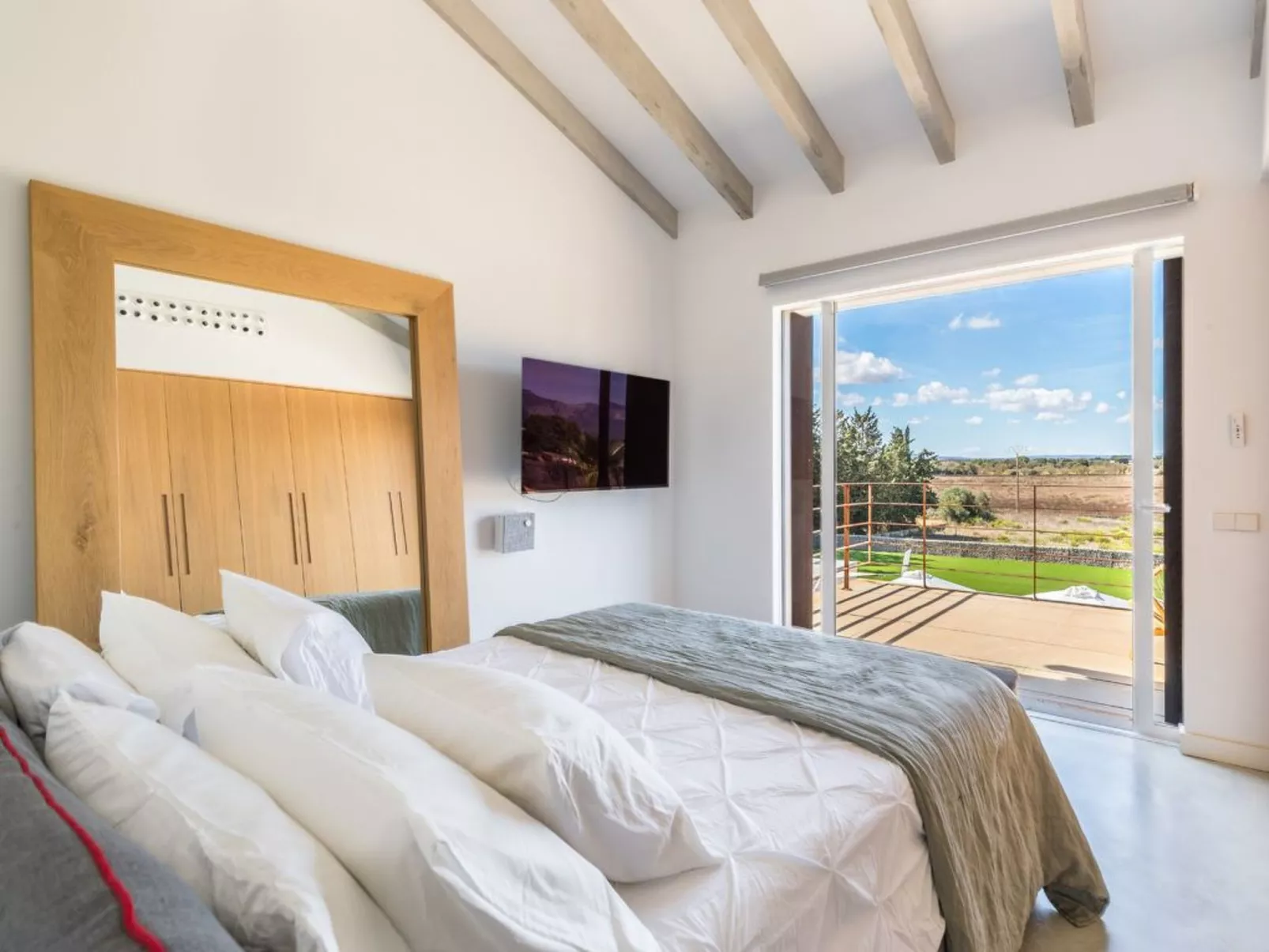 Luxuriöse Villa mit beheiztem Pool für 8 Personen-Image-tags.info