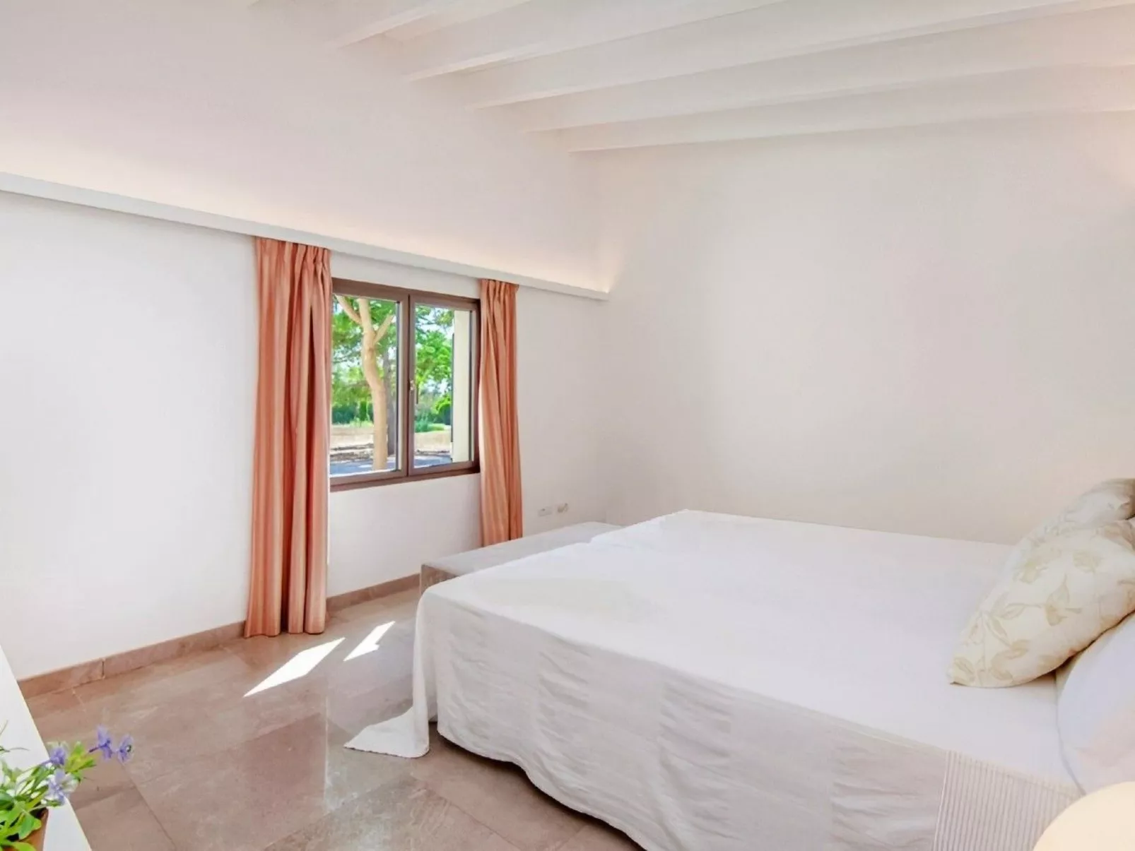 Modernes Haus in Meeresnähe-Image-tags.info