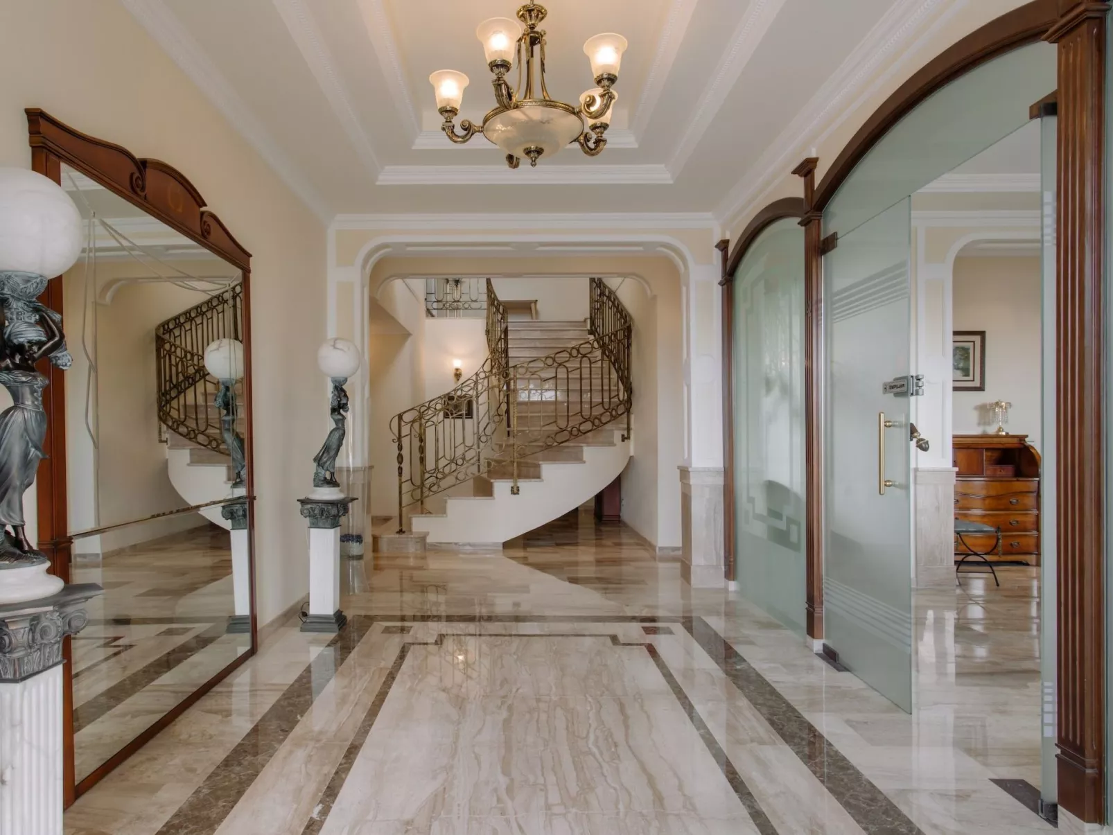 Villa Bora Montiboli bei Buccara-Binnen