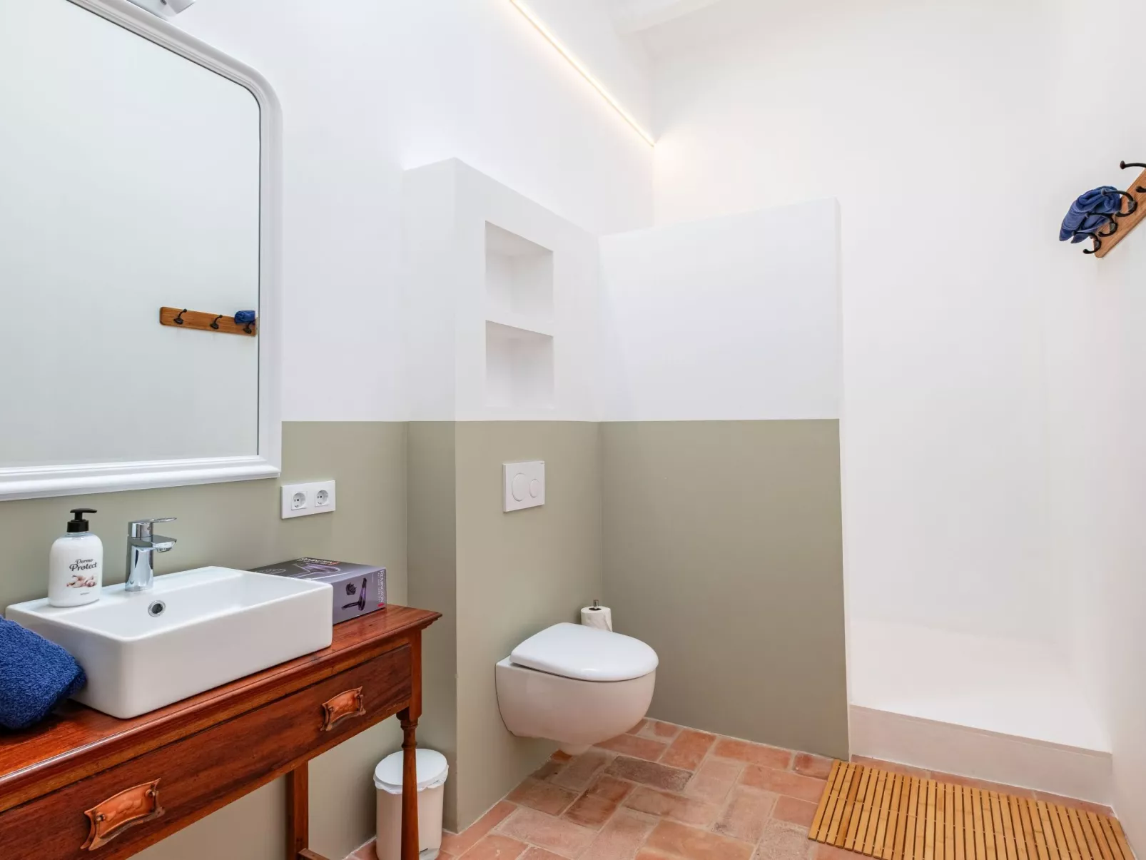 Costabravaforrent La Tallada, mit privatem Pool-Image-tags.info