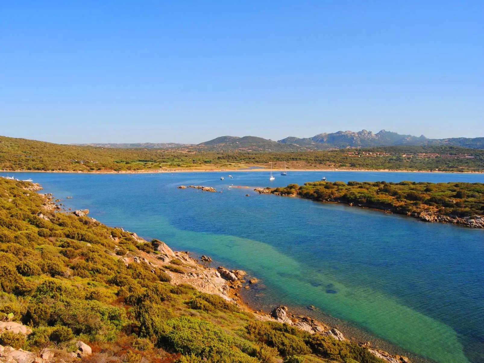 Drei-Zimmer-Wohnung "Il Borgo2" 400 Meter vom Meer entfernt-Buiten