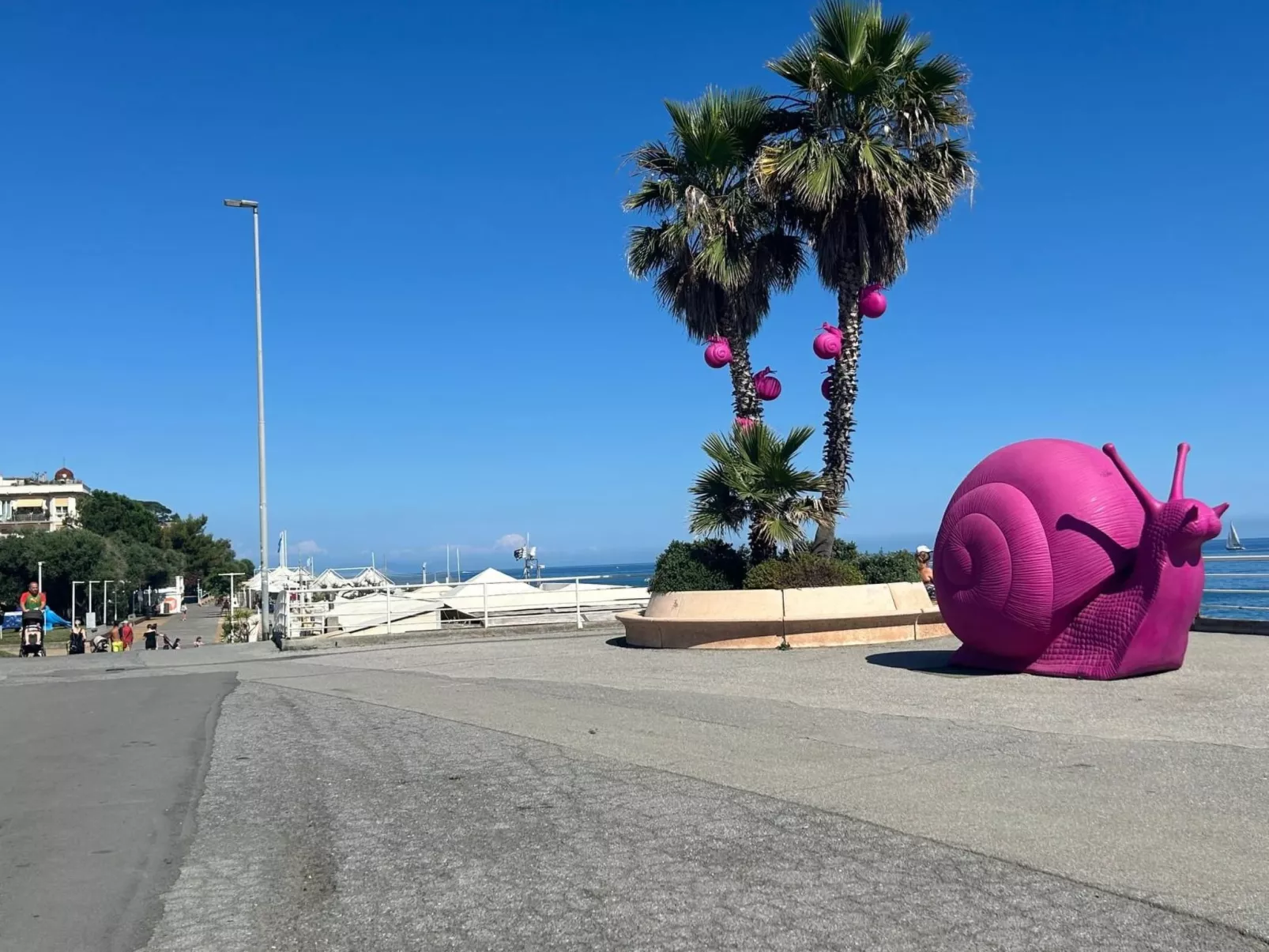 Blue Beach by Holiday World-Image-tags.info