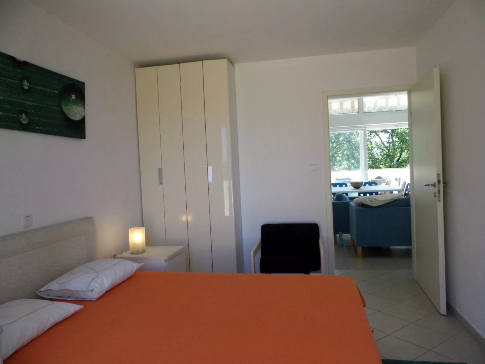 Mit Blick auf das Wasser-Binnen