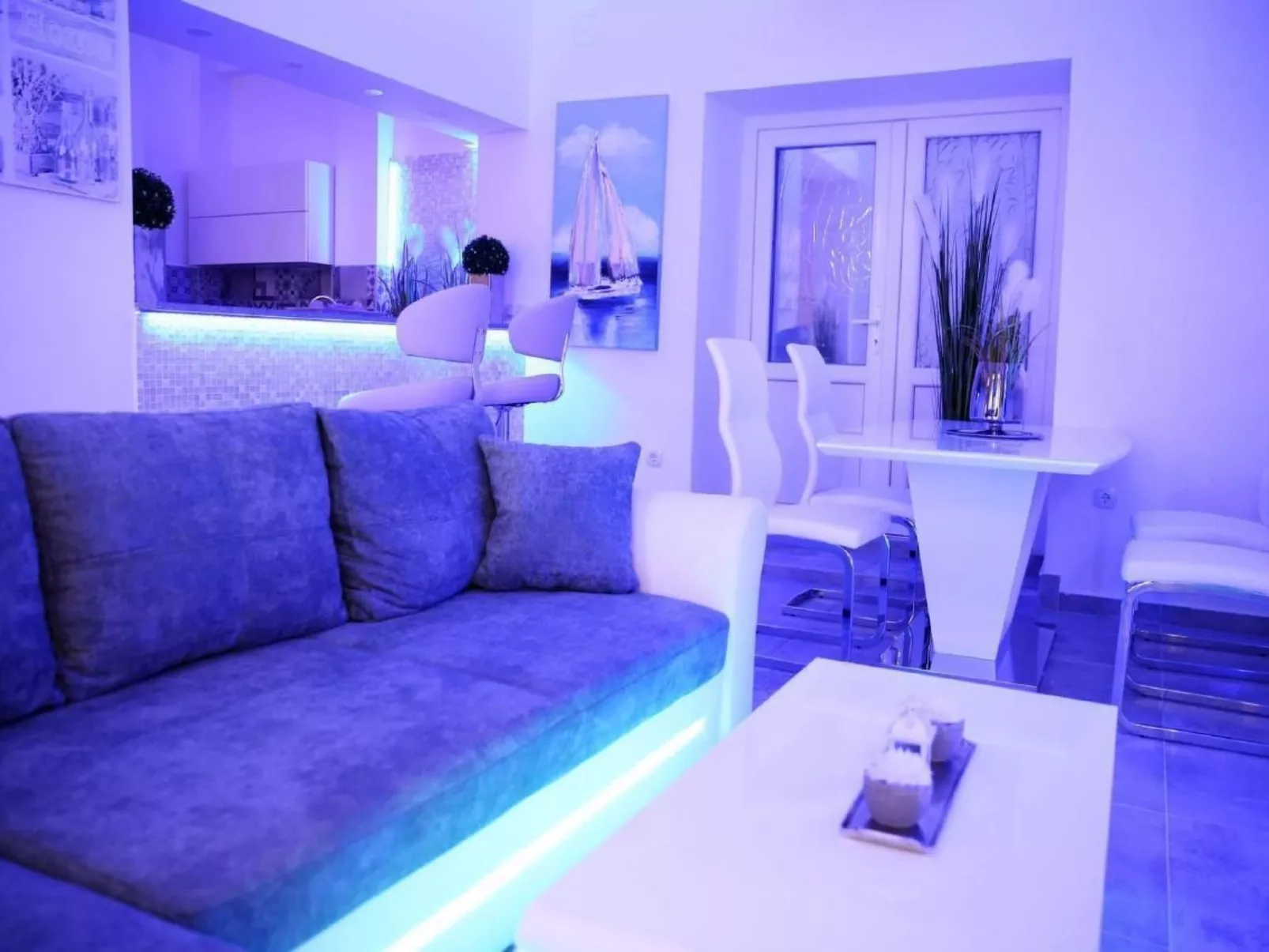 Mit Hot Tub-Image-tags.info