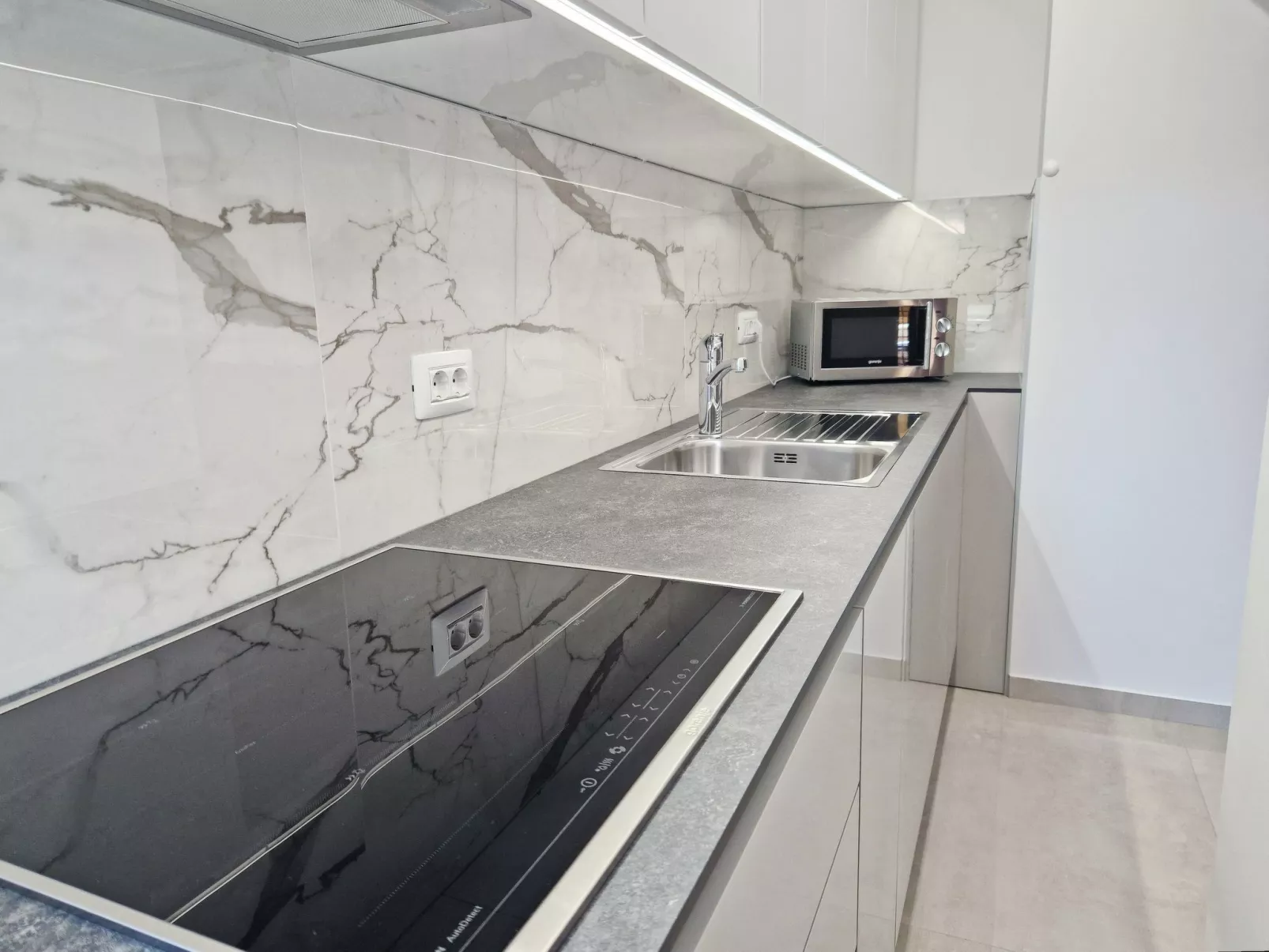 In Baška mit Eigenem Balkon-Binnen