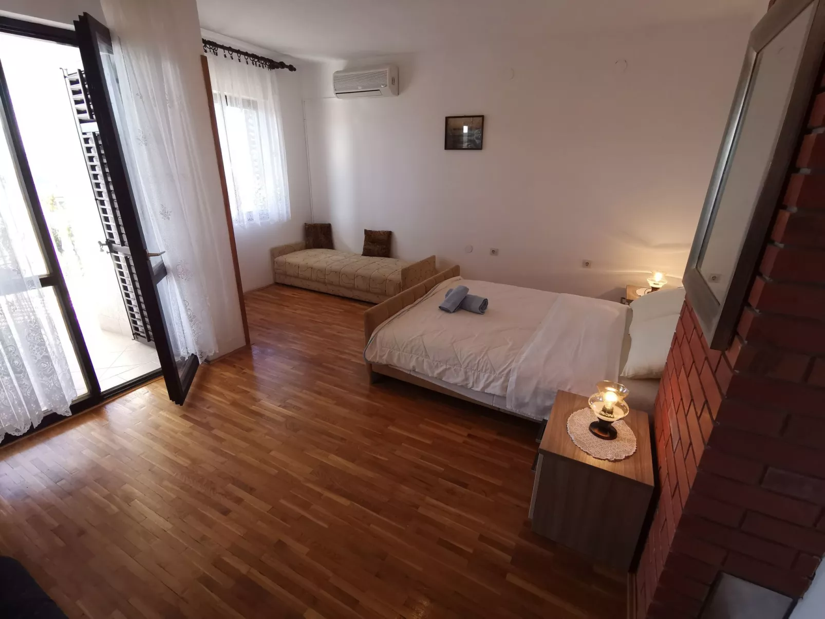 Wohnung für 4 Personen mit Balkon-Binnen