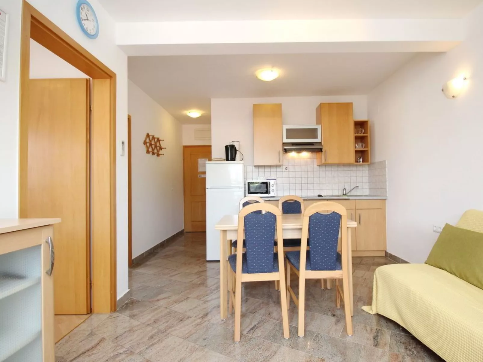 Wohnung in Baška mit Eigenem Balkon-Binnen