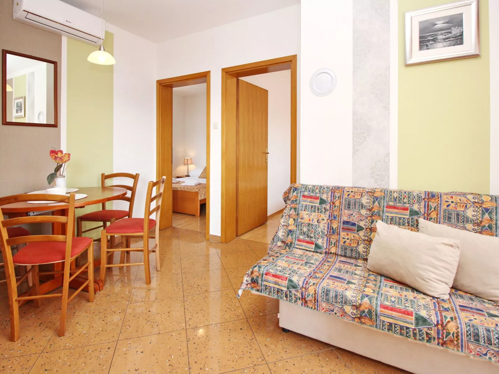 In Baška mit Eigenem Balkon-Binnen