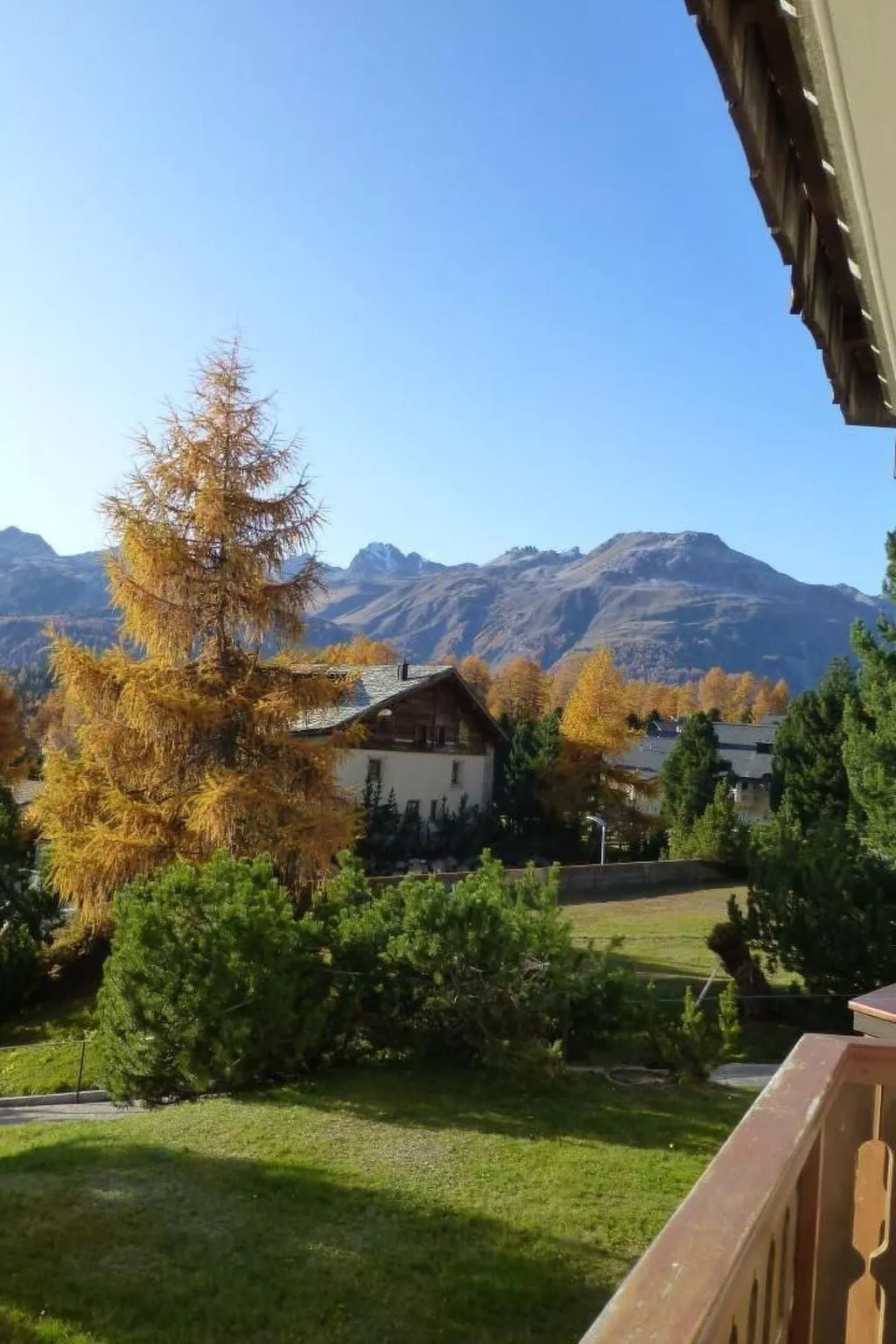 Chesa Azalea 30-Buiten