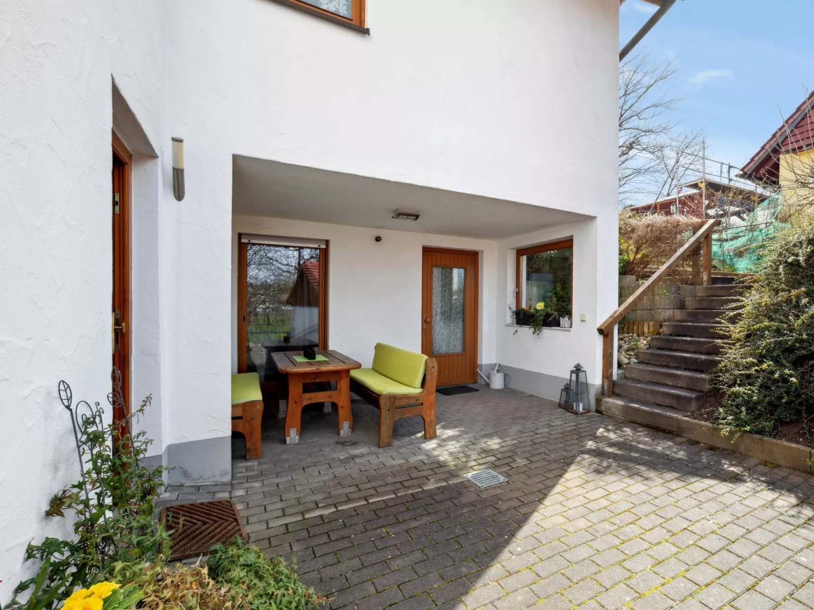 Home of Family-Buiten