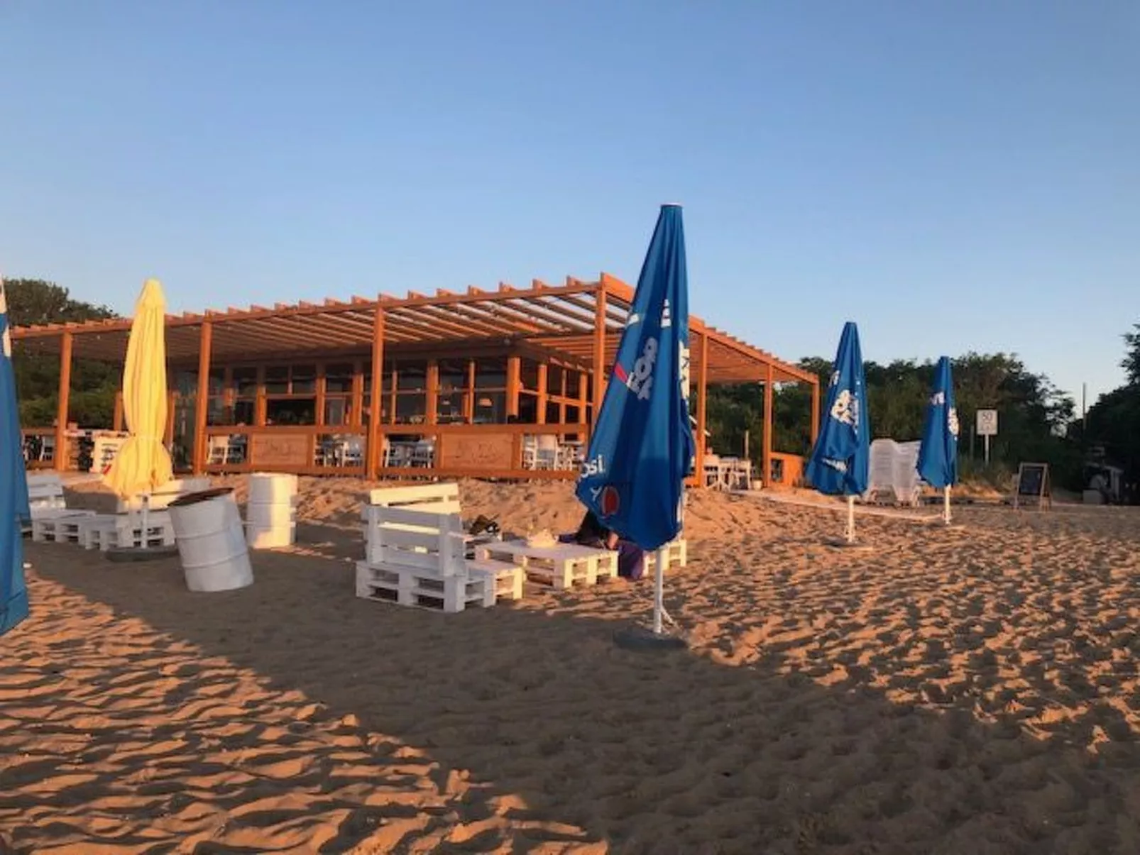 Wohnung in Brzeźno mit Großem Garten-Buiten