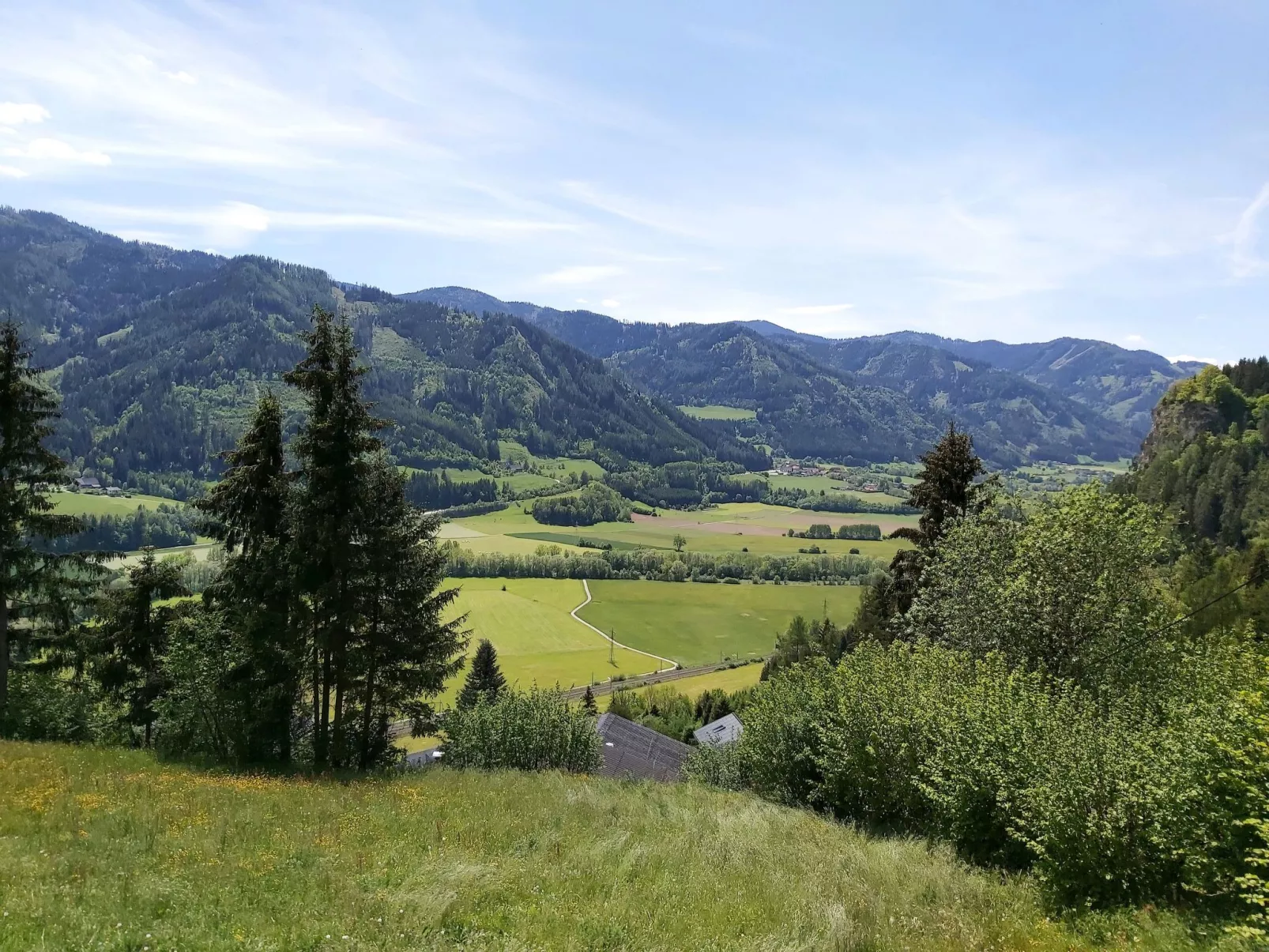 Moderne Wohnung in Pöls mit großer Terrasse-Buiten