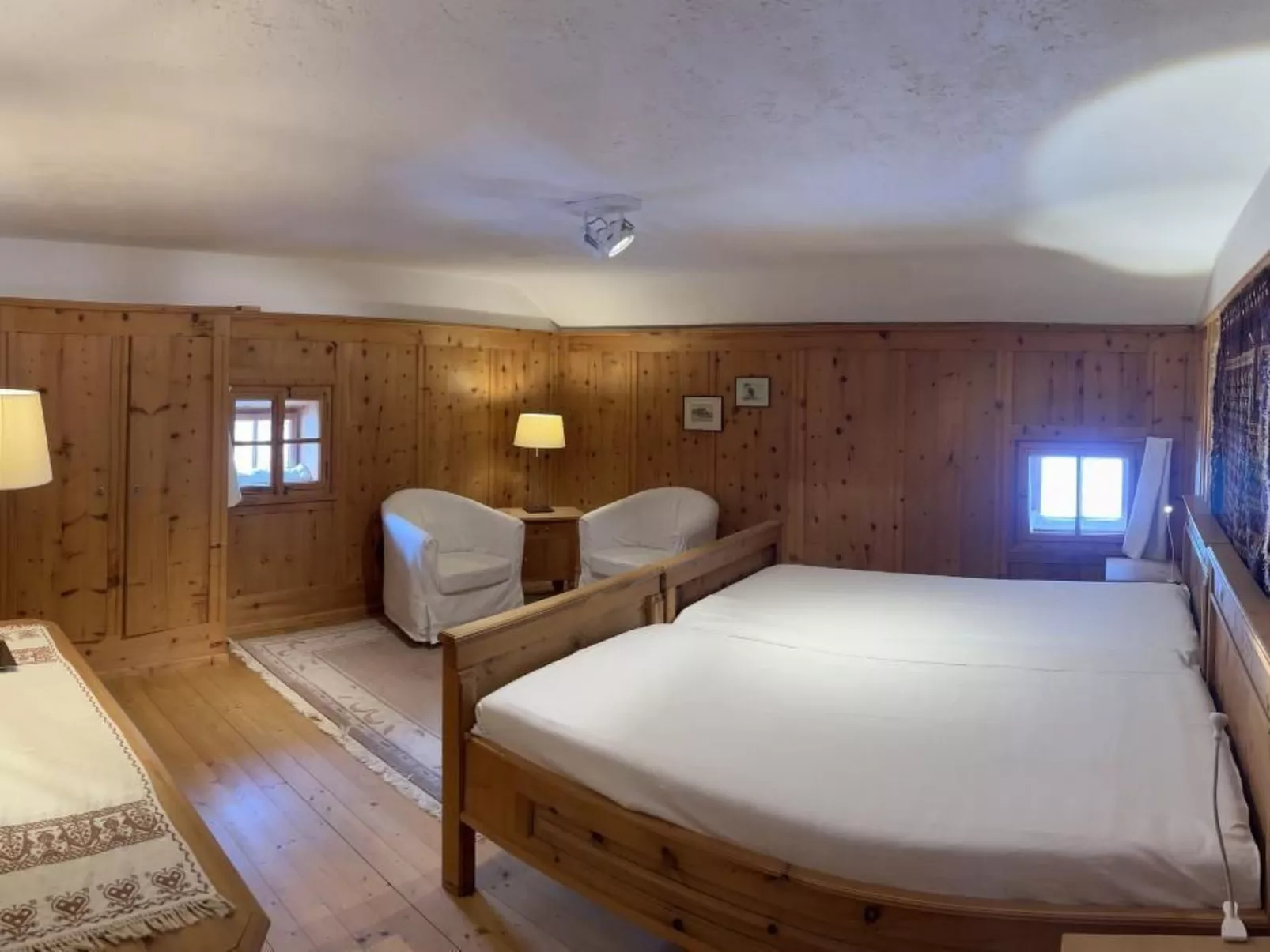 Chesa Delfins-Image-tags.info