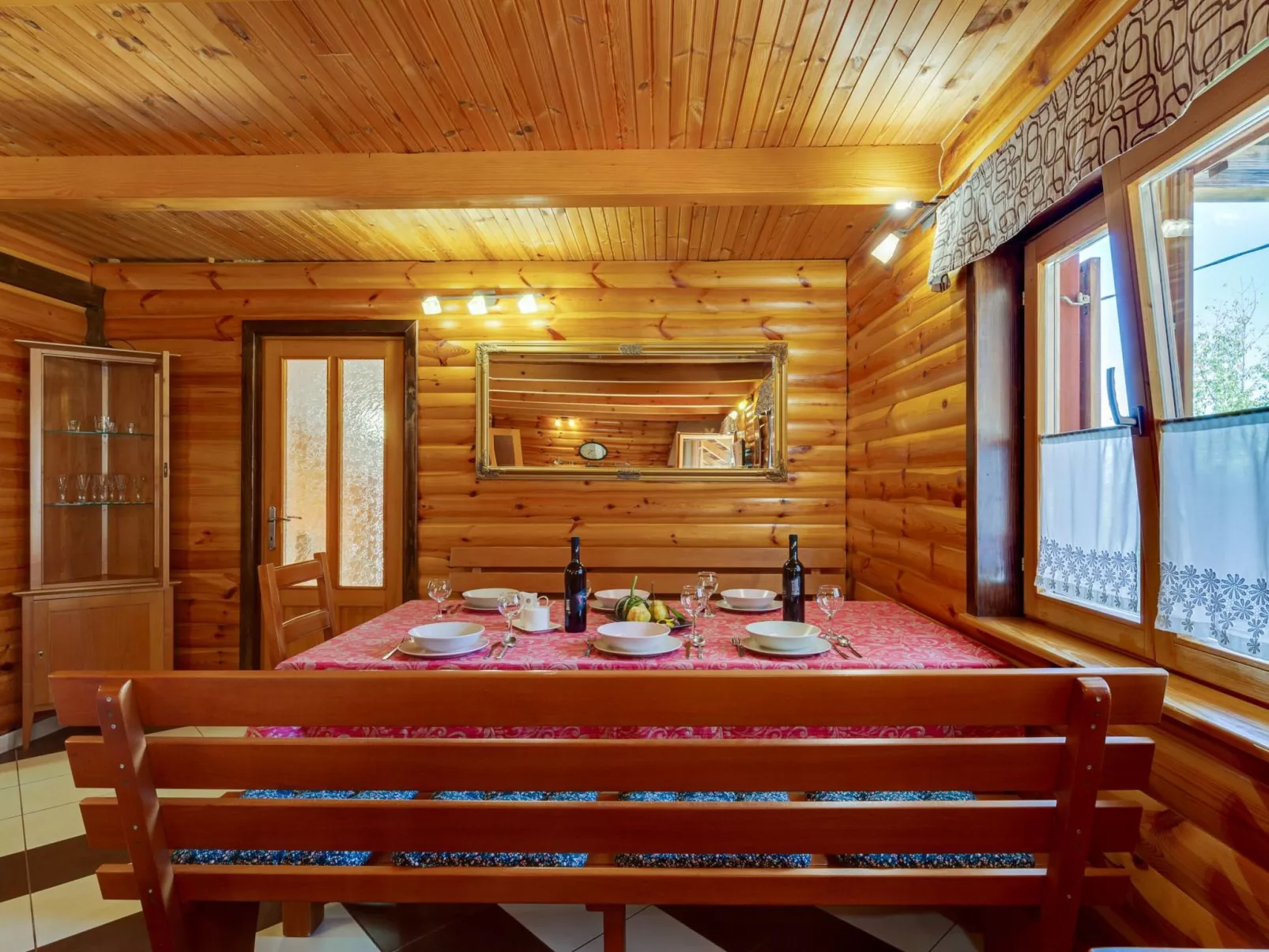 Mala vila Rebeka -großer SwimmingPool-Binnen