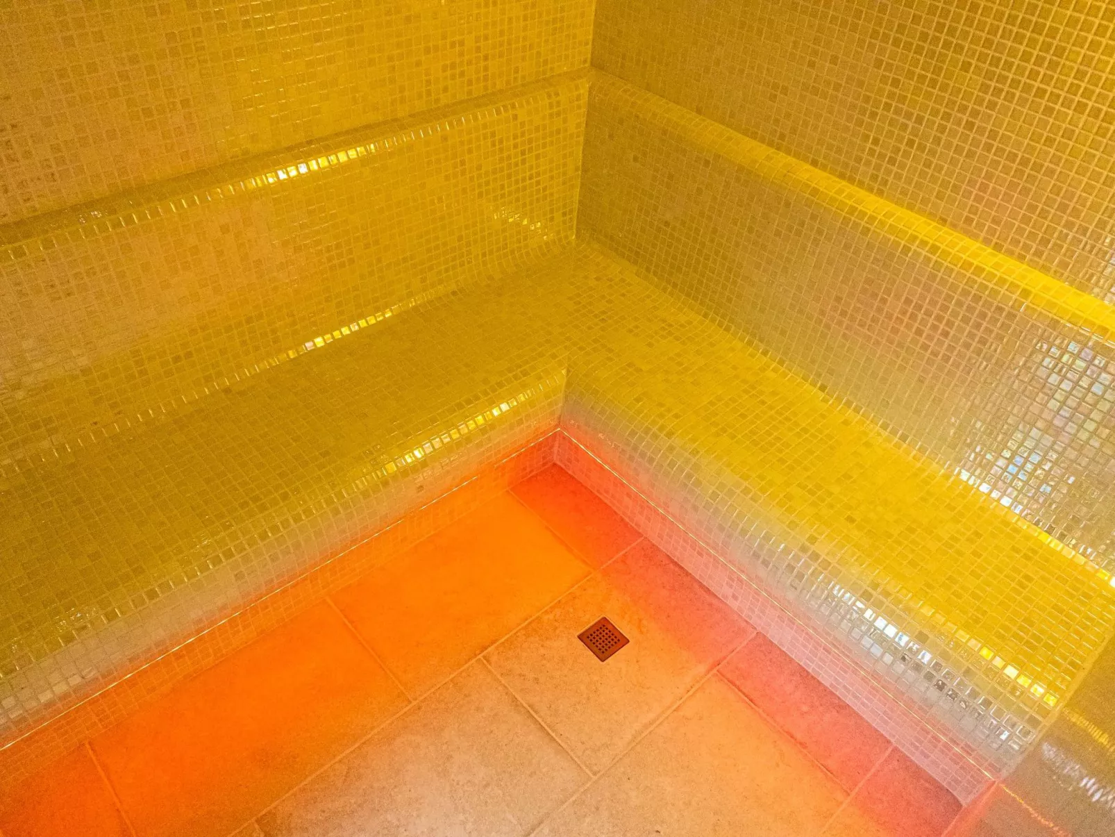 Anwesen mit Pool-Binnen