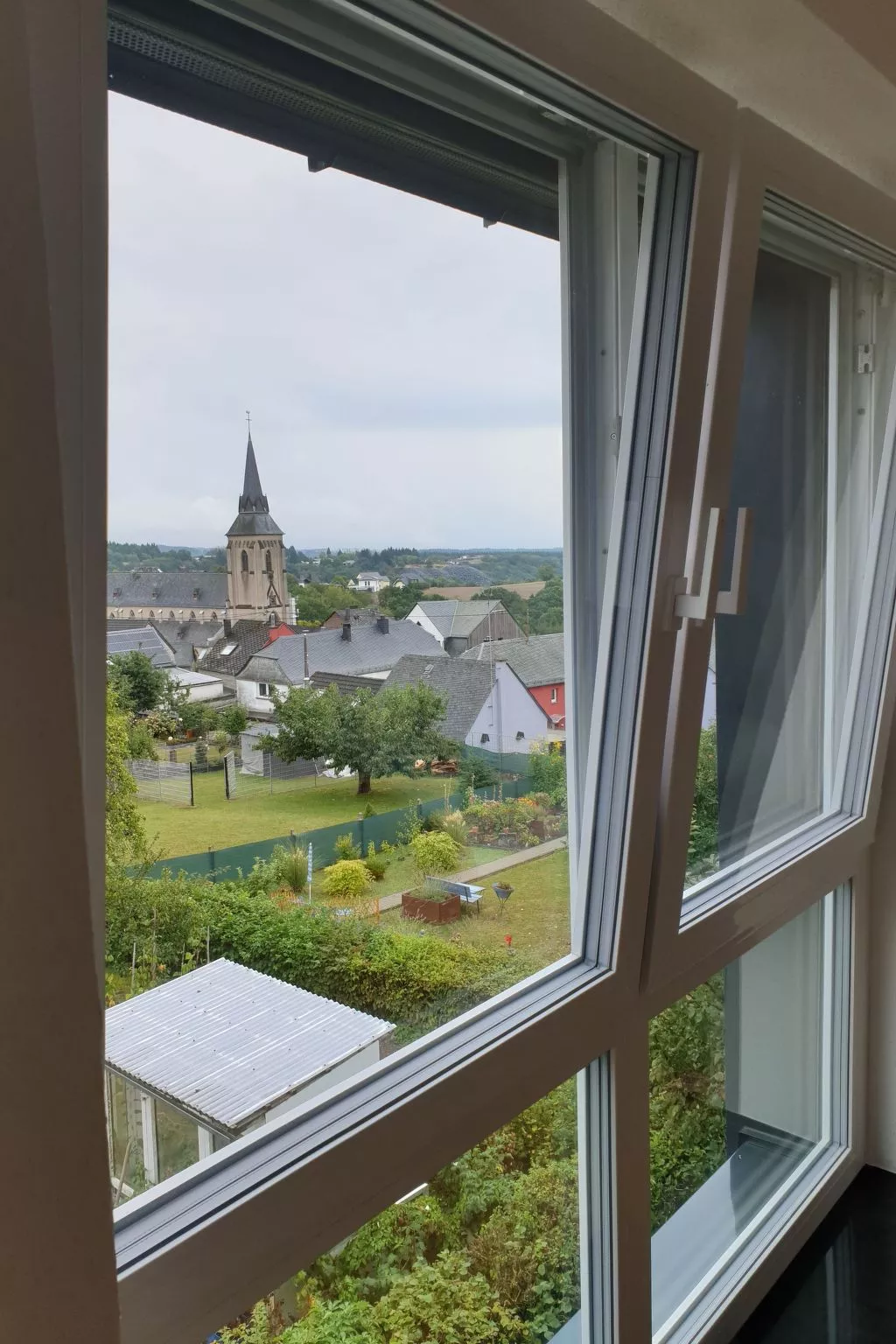 Renovierte Wohnung-Buiten