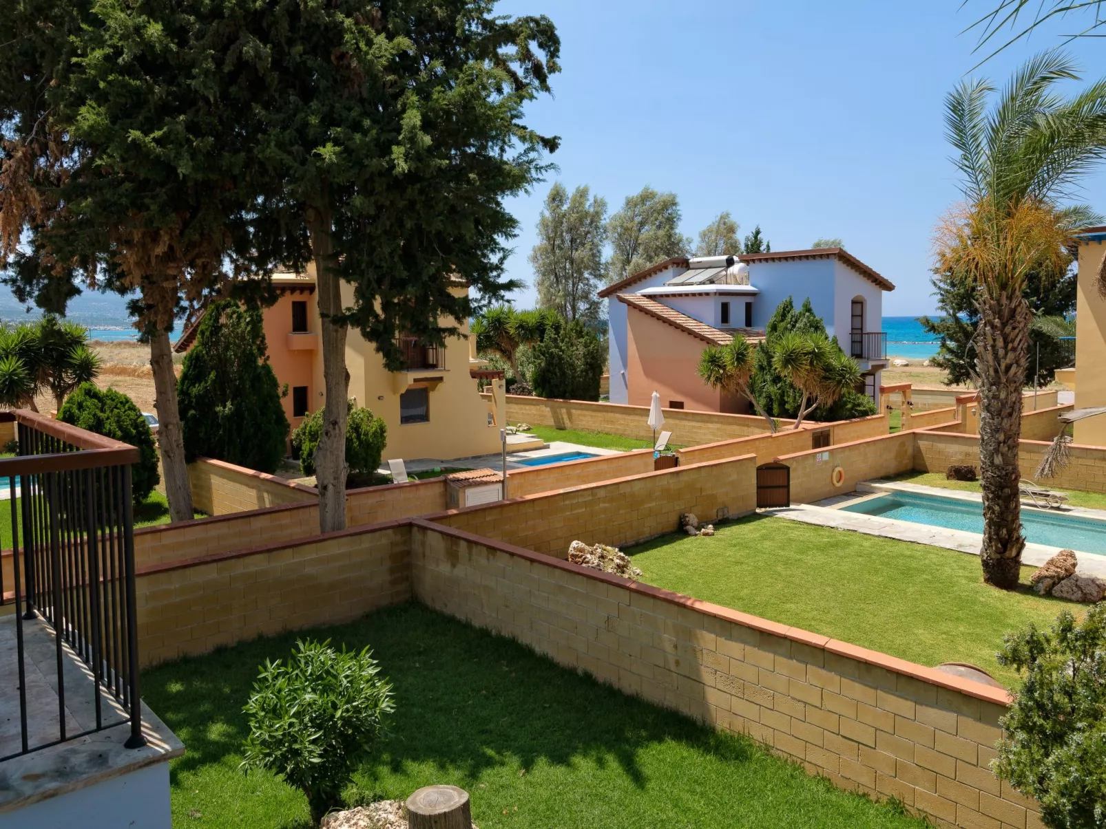 Schönes Ferienhaus mit Balkon in Polis Chrysochous-Buiten