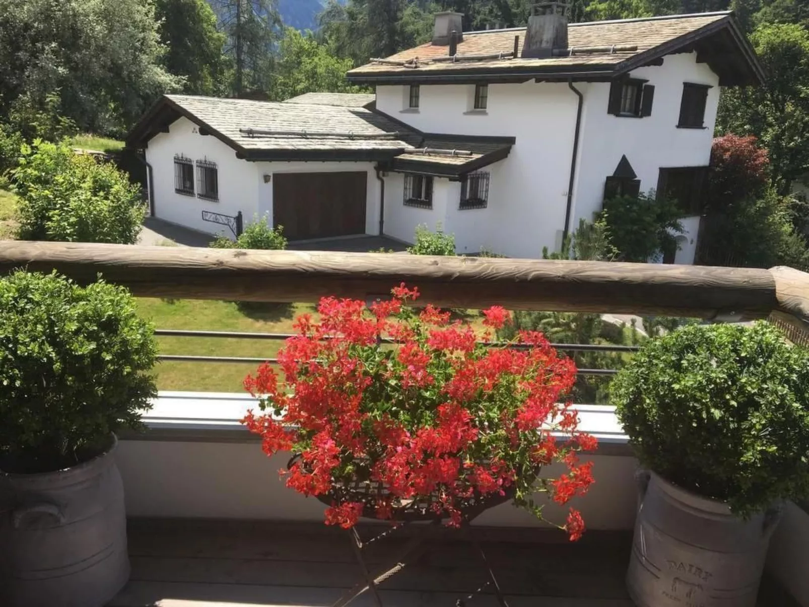 Hus Tschuetta-Buiten