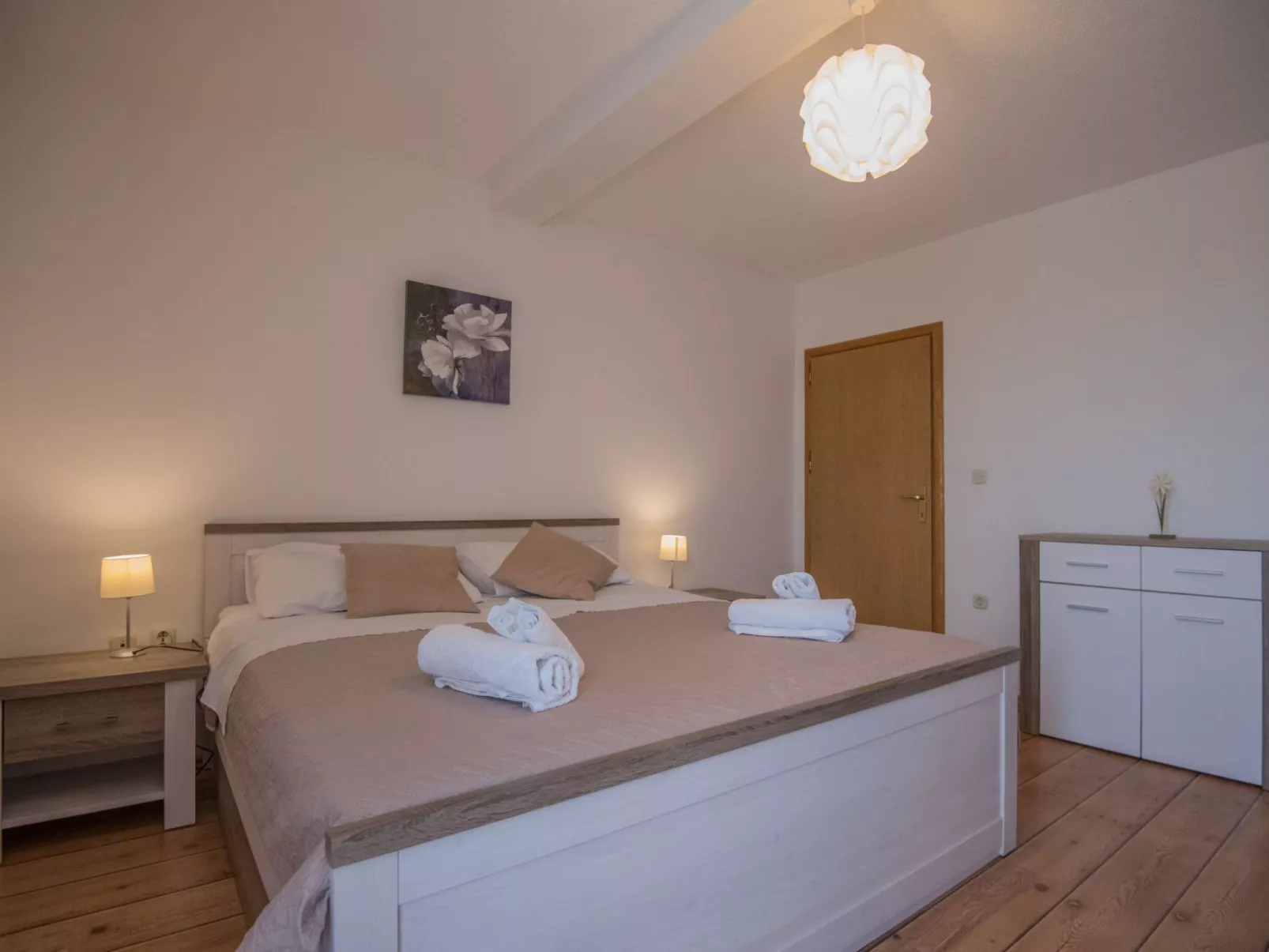 Freistehende Villa Iva Grubine mit Privatpool-Binnen