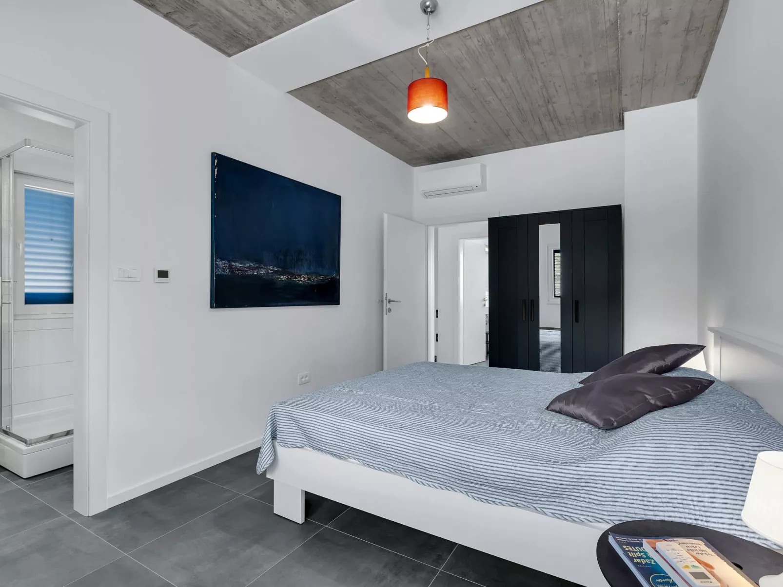 Modernes Ferienhaus in Zaostrog mit Beheiztem Pool-Binnen