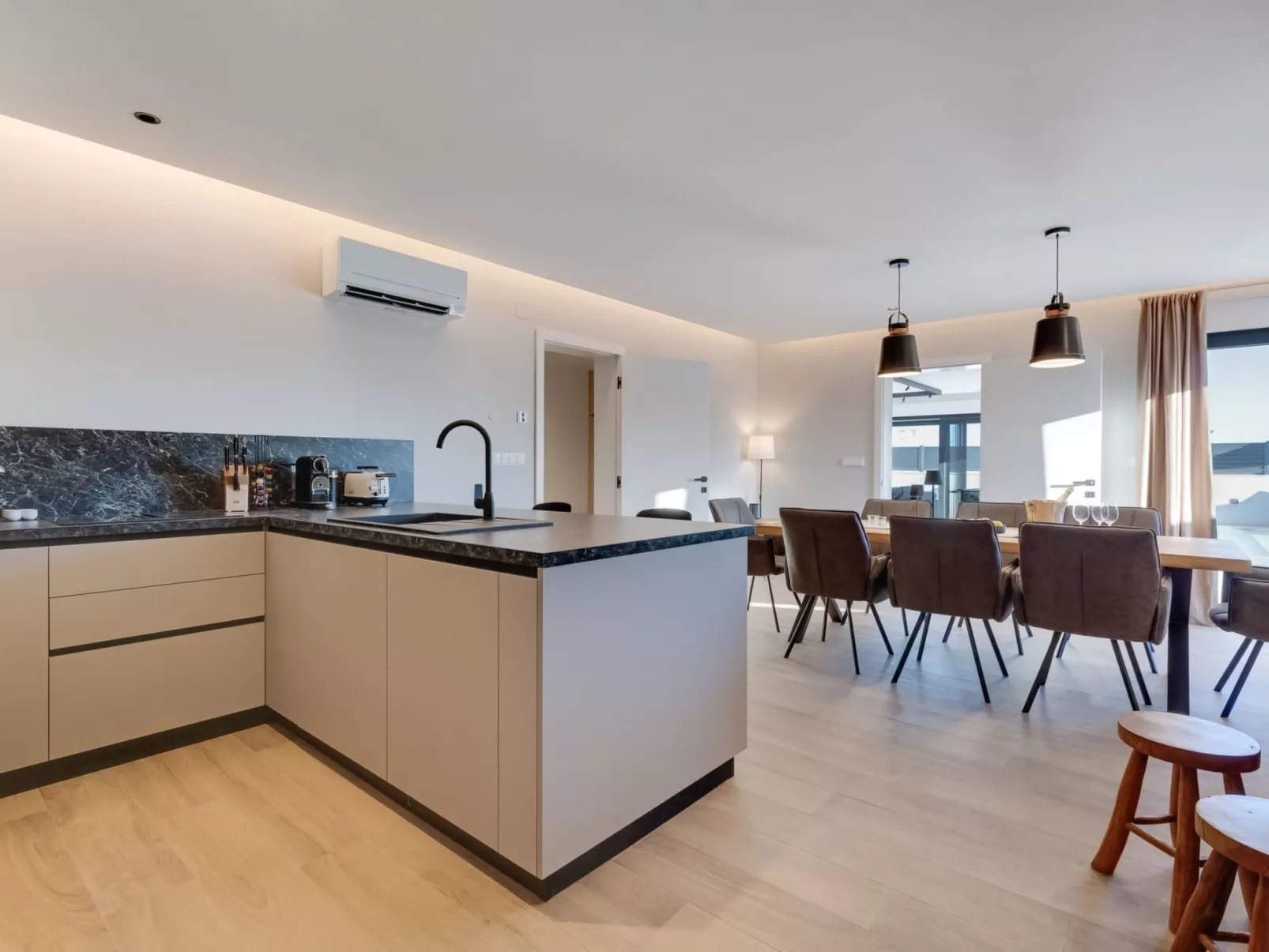 Villa Mathilda-Image-tags.info