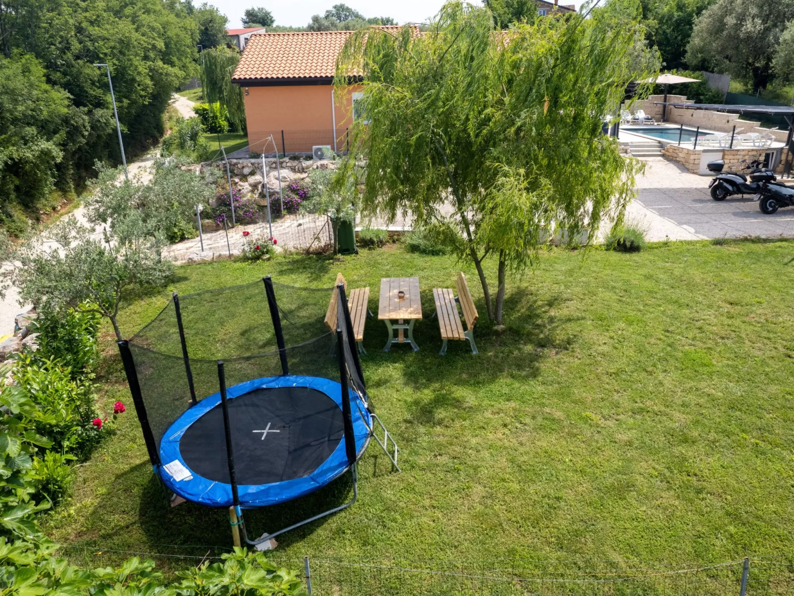 Villa Pendolina mit privatem Pool und Jacuzzi-Buiten