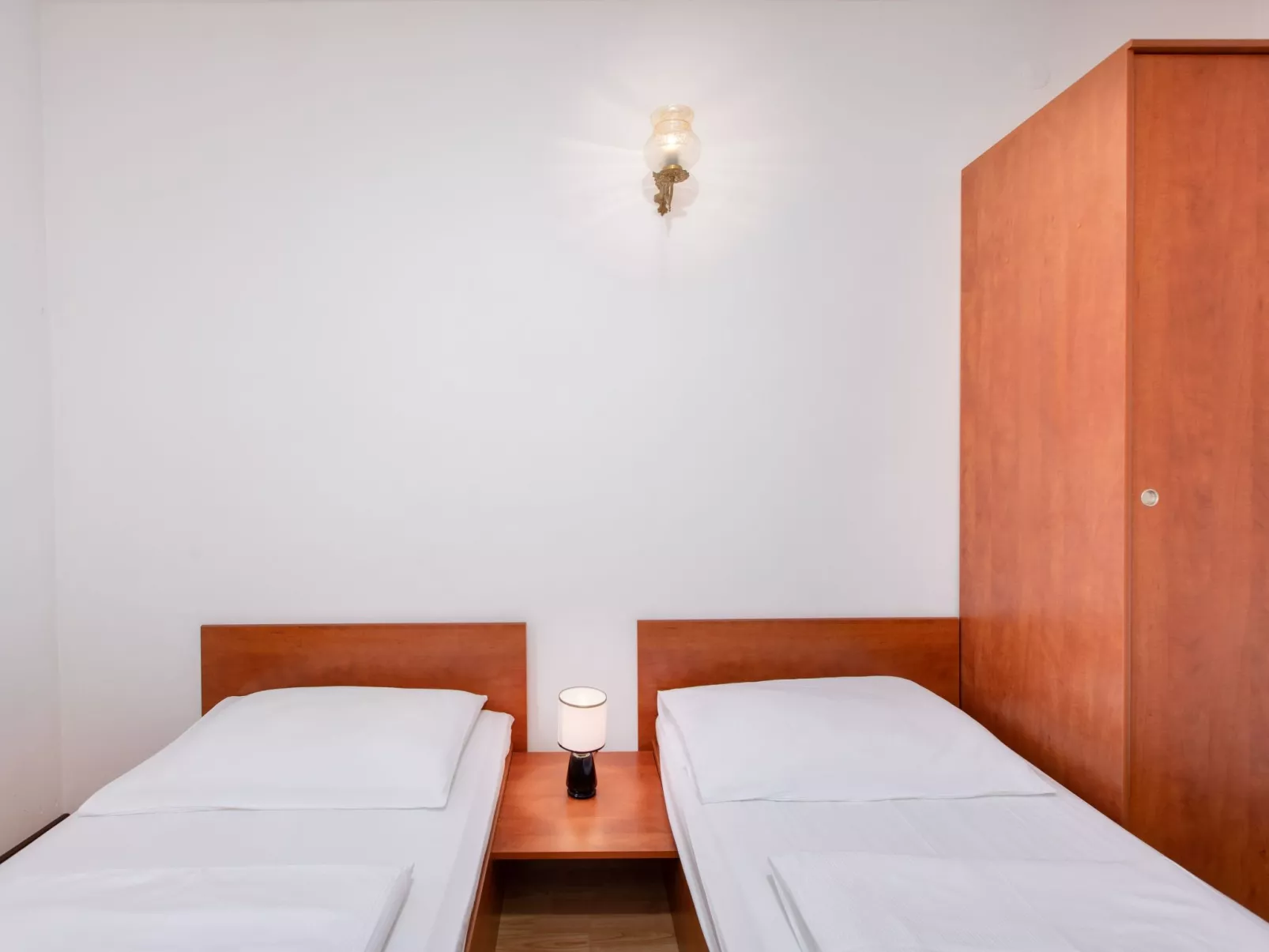 Schöne Wohnung "Apartman Mira 2"-Binnen