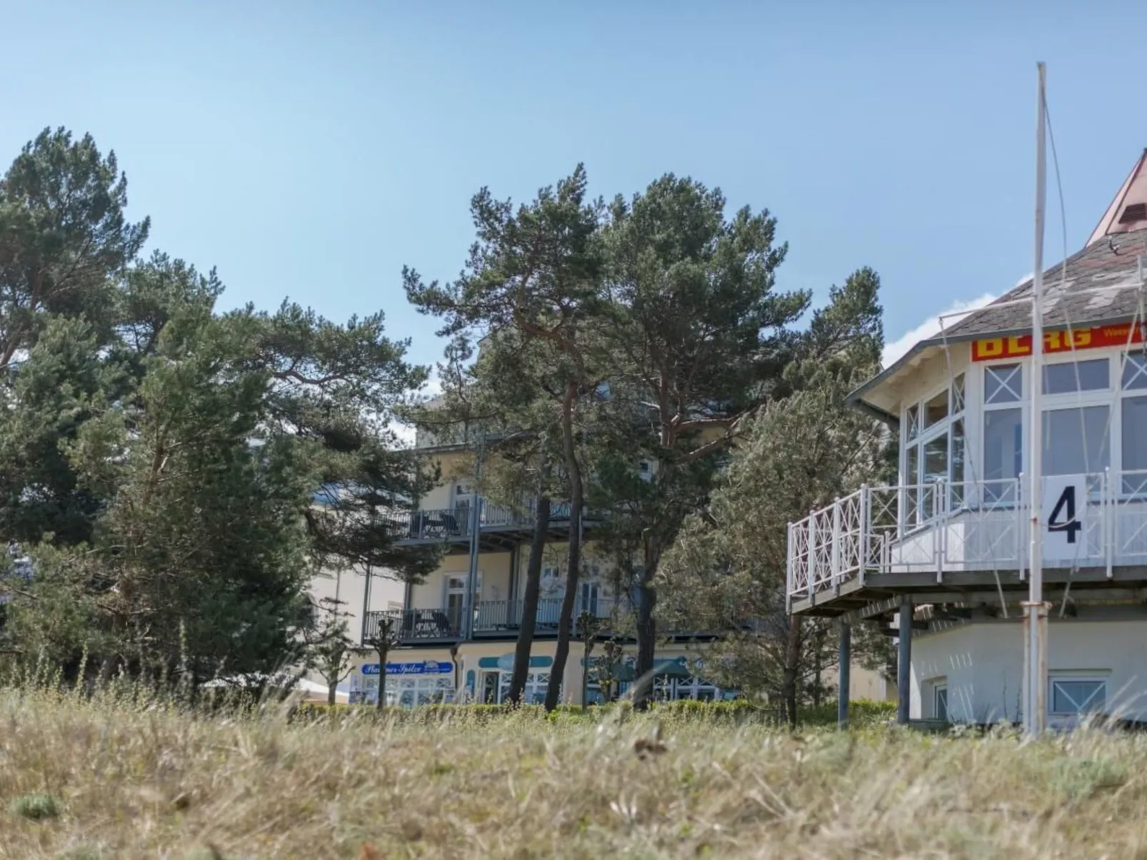 Appartement mit Blick auf das Wasser-Image-tags.info