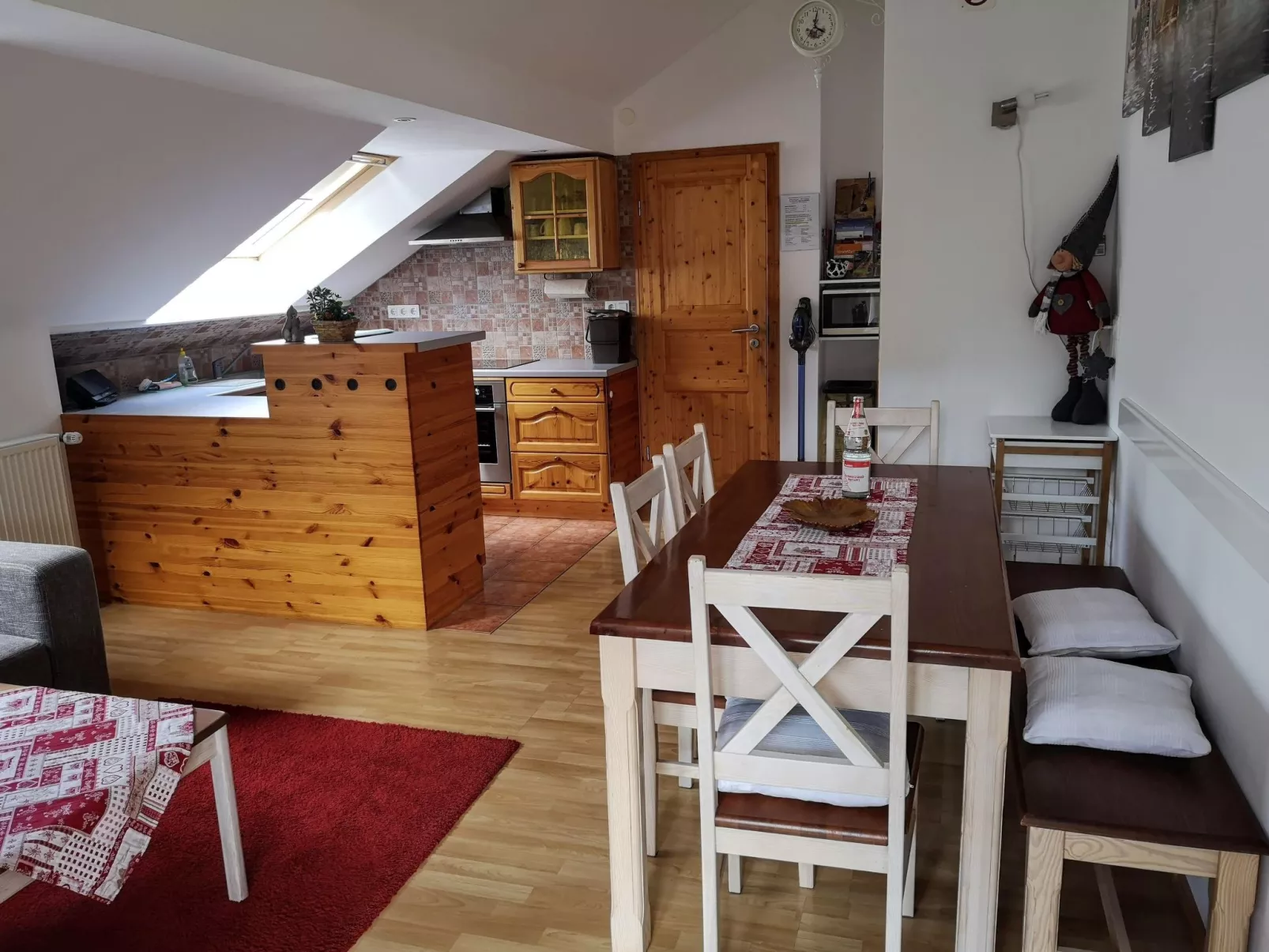 Haus Maria Hochschwarzwald, Garten umzäunt, Wald-Binnen