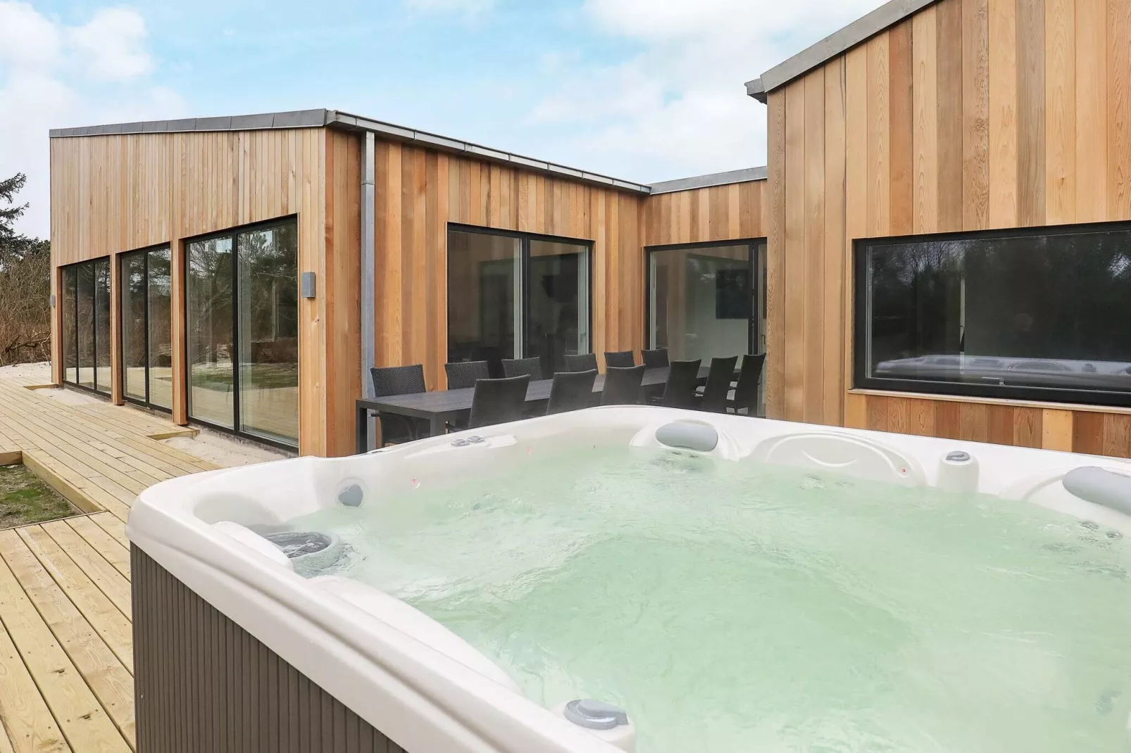 Prachtige cottage in Blåvand met een bubbelbad