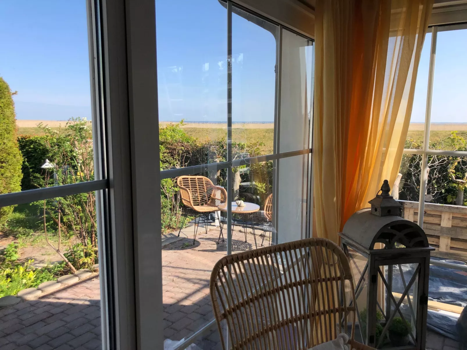 Strandhaus am Wasser-Buiten